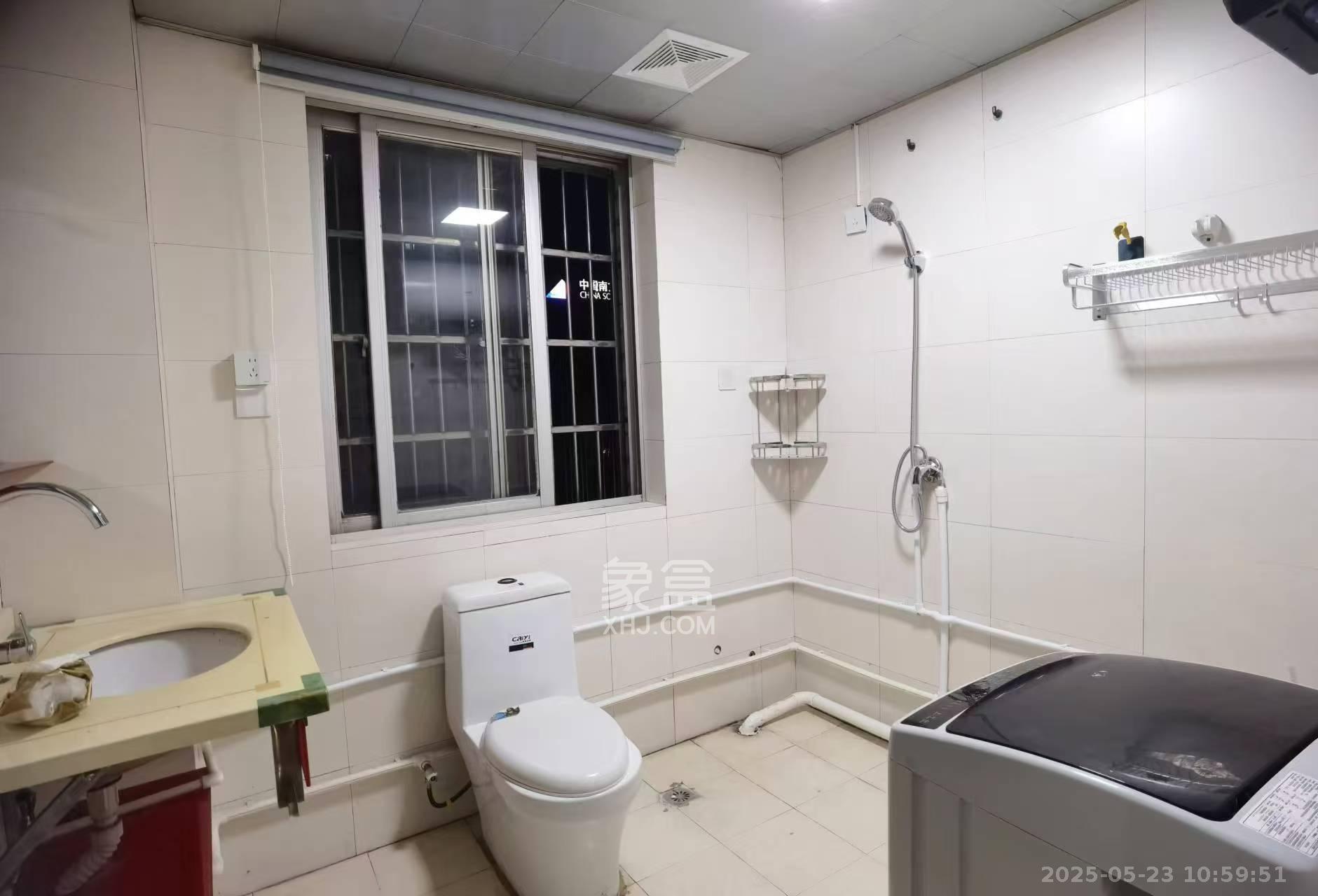 新家园 4室1厅1卫 2600.0元/月 新家园 4室1厅1卫 2600.0元/月室内图