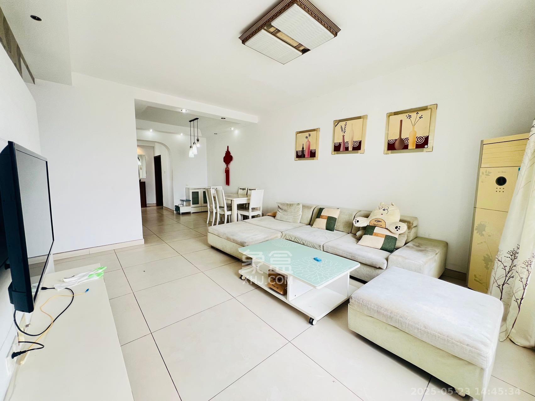 尚东紫郡  3室2厅1卫    2650.0元/月 尚东紫郡  3室2厅1卫    2650.0元/月室内图