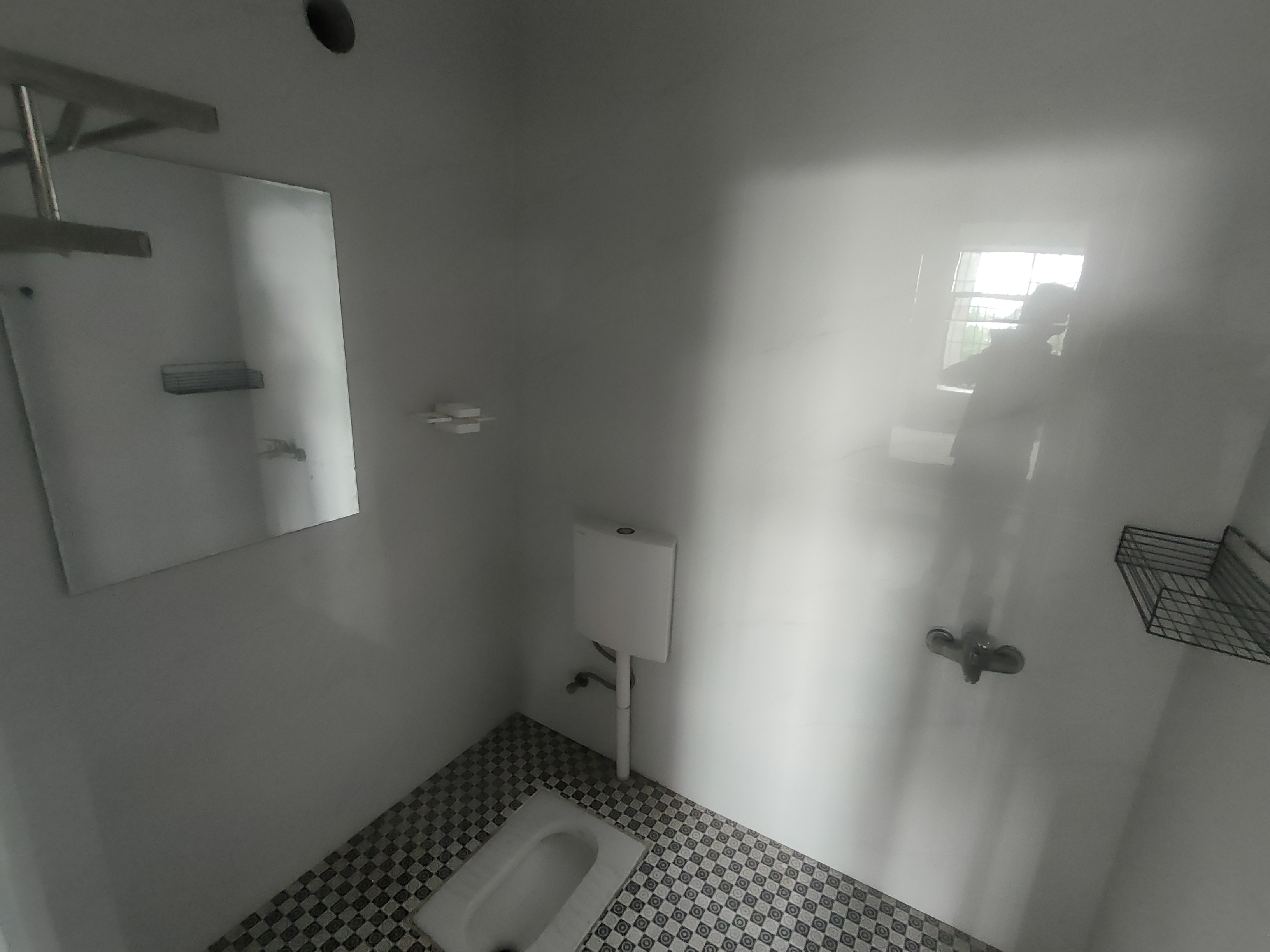 互助小区  3室2厅2卫   1500.00元/月室内图
