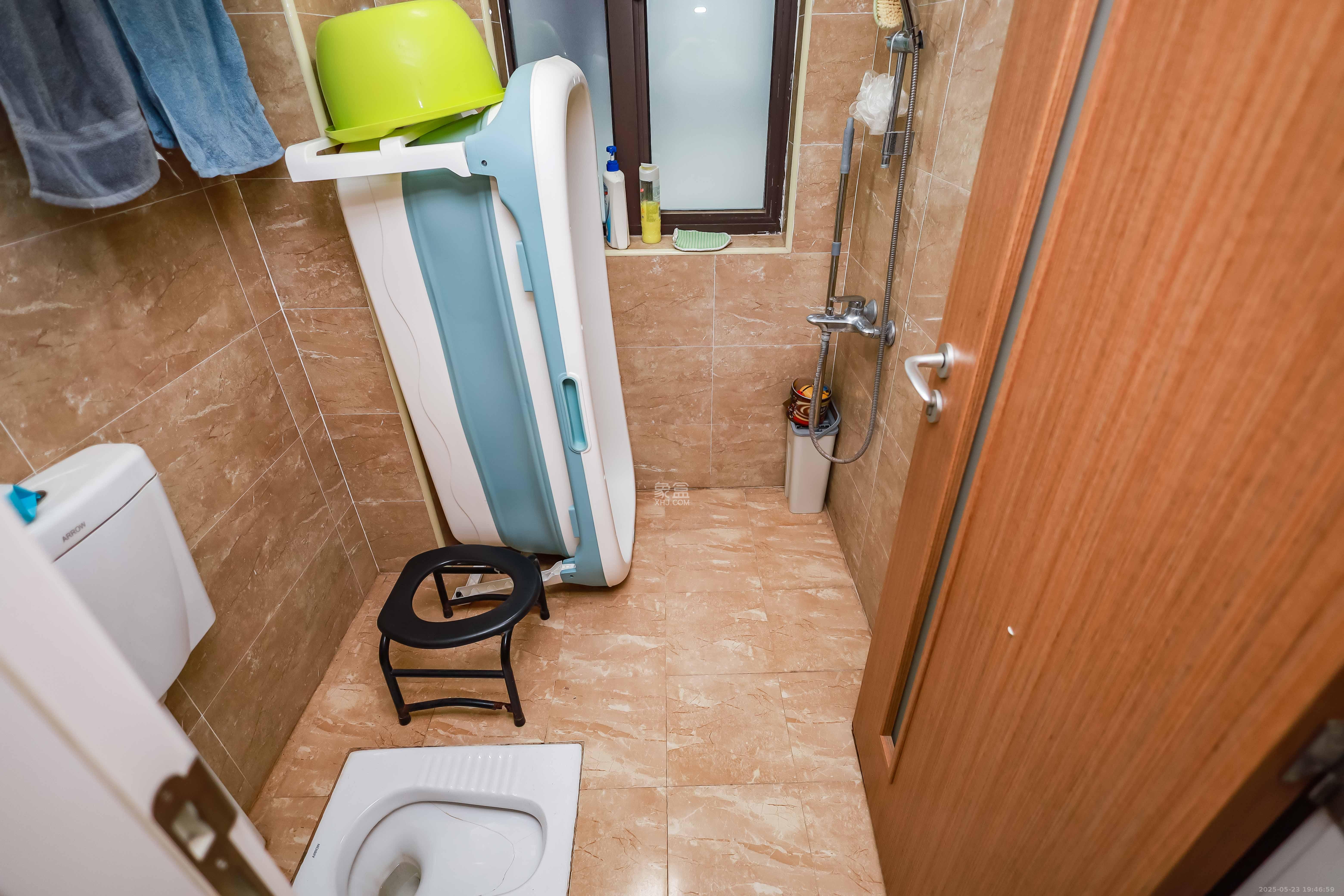 奥克斯缔壹城  3室2厅2卫    95.0万 奥克斯缔壹城  3室2厅2卫    95.0万卫生间