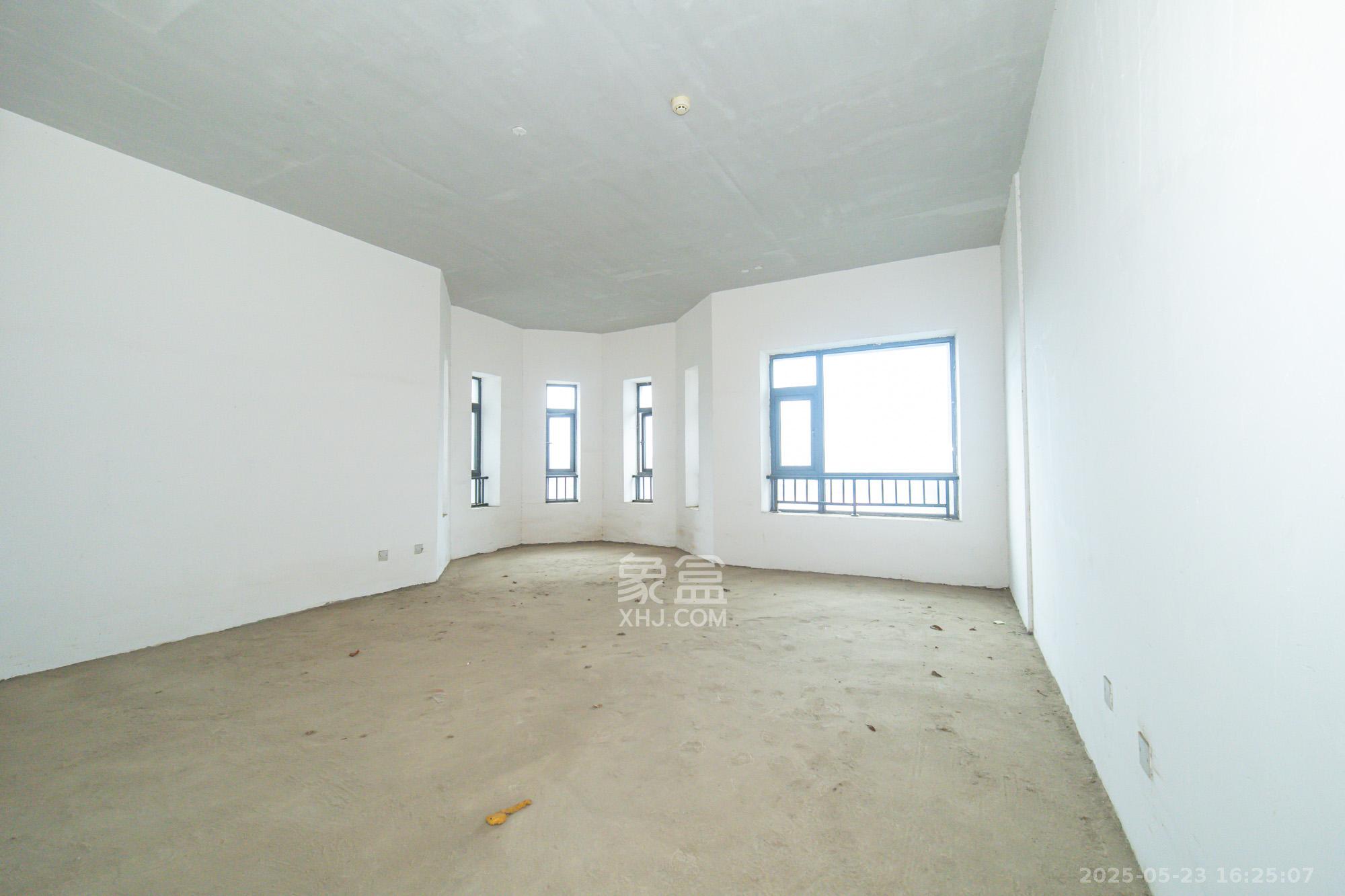 碧桂园威尼斯城  4室3厅2卫    368.0万 碧桂园威尼斯城  4室3厅2卫    368.0万卧室