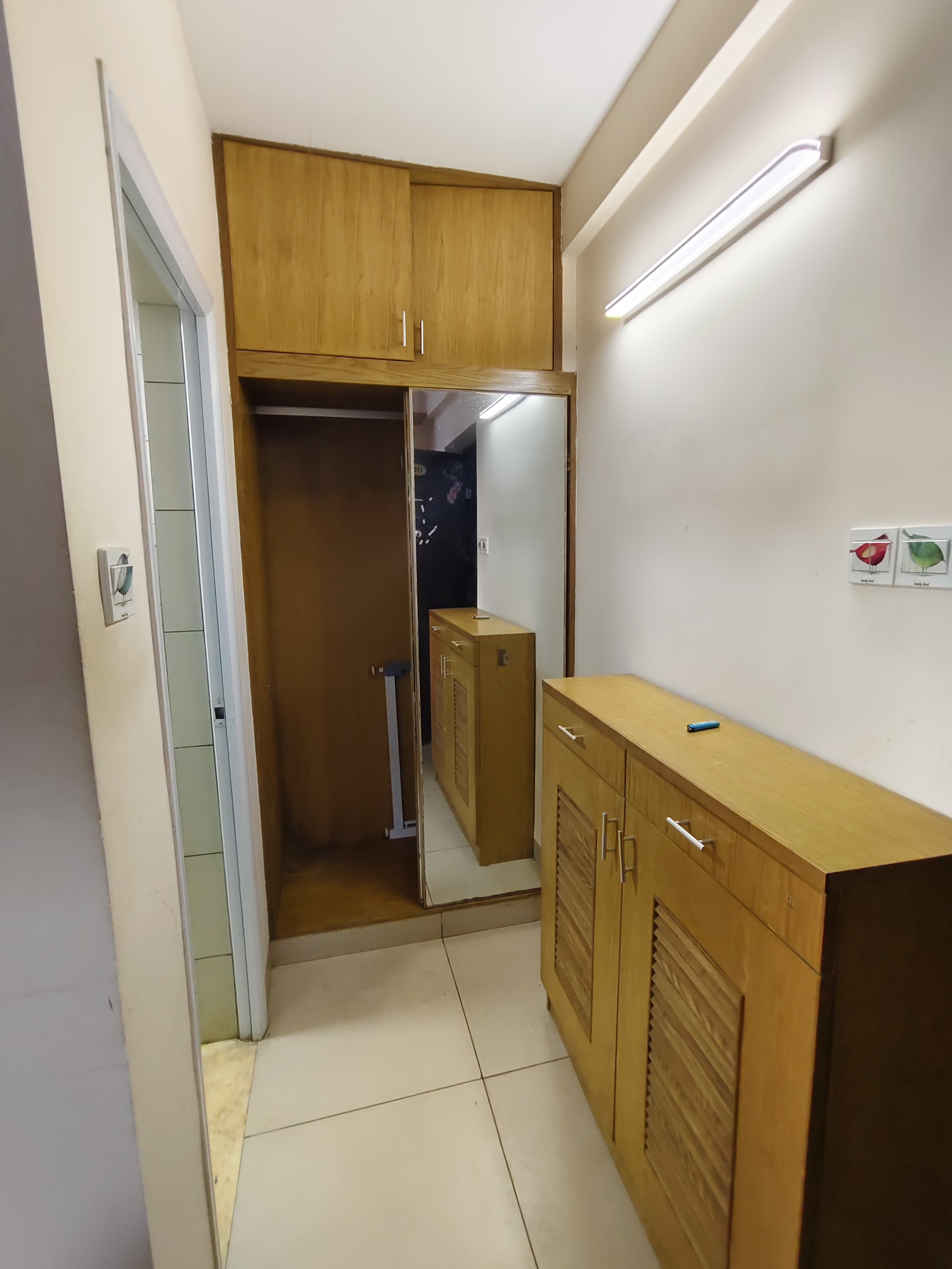 鸿禾温泉大厦  1室1厅1卫   1600.00元/月室内图
