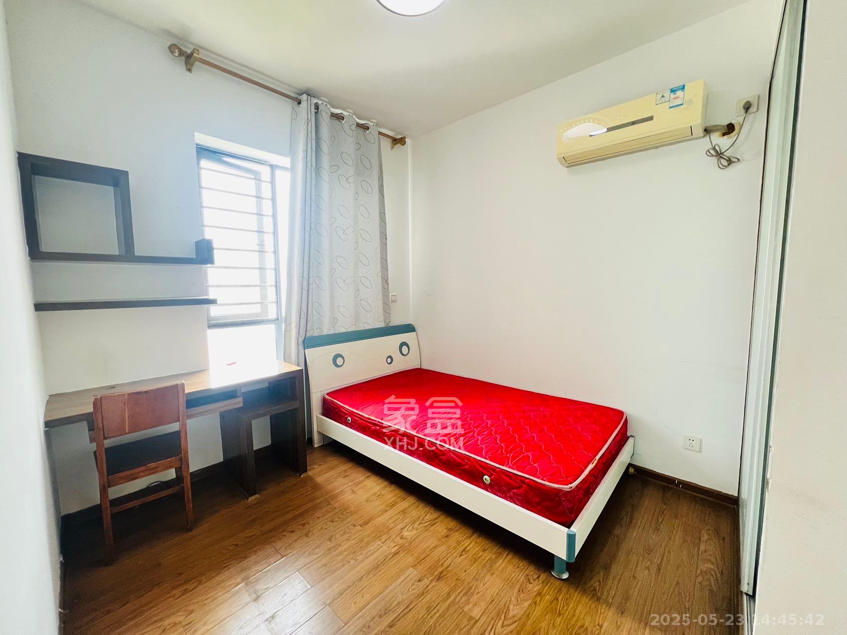 尚东紫郡  3室2厅1卫    2650.0元/月 尚东紫郡  3室2厅1卫    2650.0元/月室内图