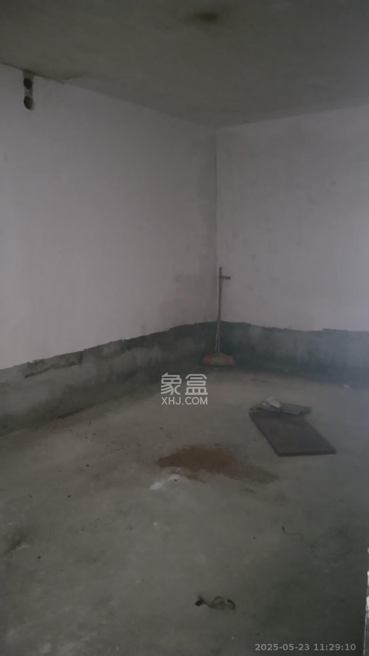 富景园   30.0㎡      1400.0元/月室内图