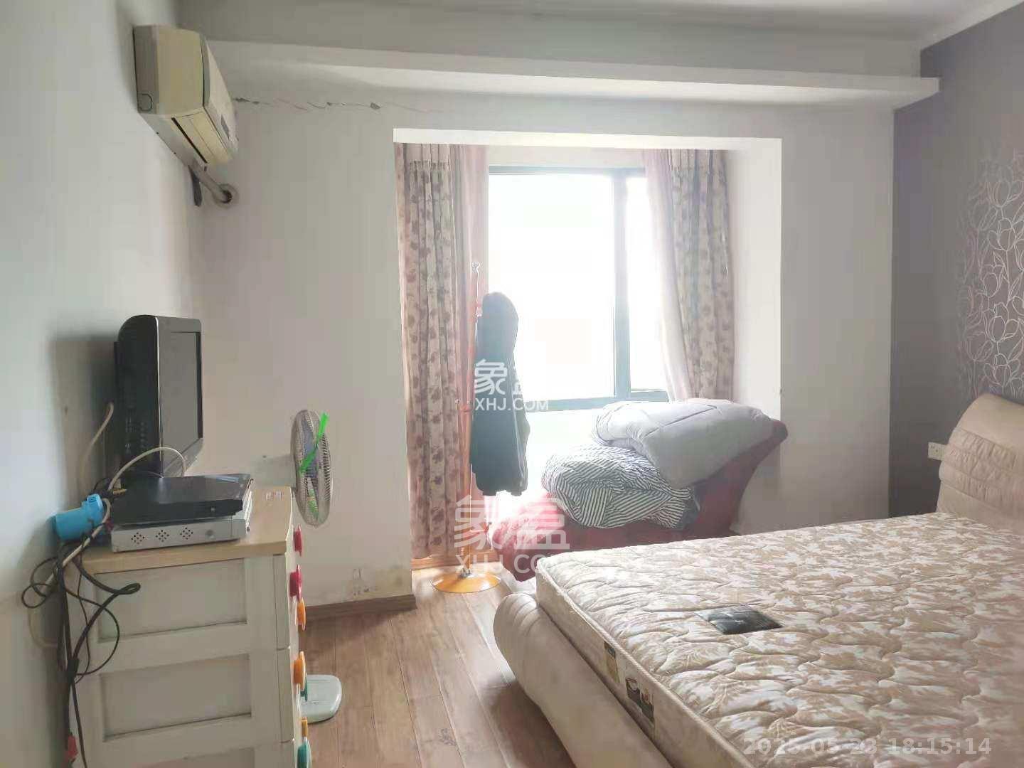 华菱蓝调国际(华菱.香墅美地) 4室2厅2卫 2600.0元/月 华菱蓝调国际(华菱.香墅美地) 4室2厅2卫 2600.0元/月室内图