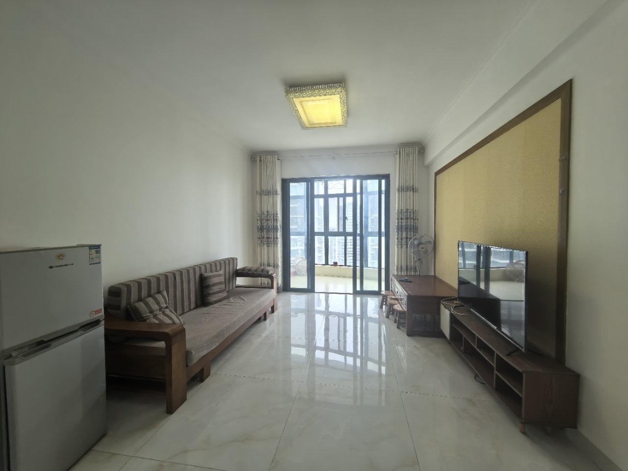 大华锦绣海岸一期 2室2厅1卫 2000.0元/月 大华锦绣海岸一期 2室2厅1卫 2000.0元/月室内图