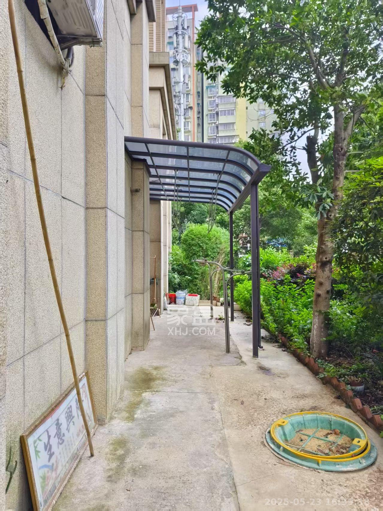 听香水榭  5室1厅2卫   3500.00元/月小区图