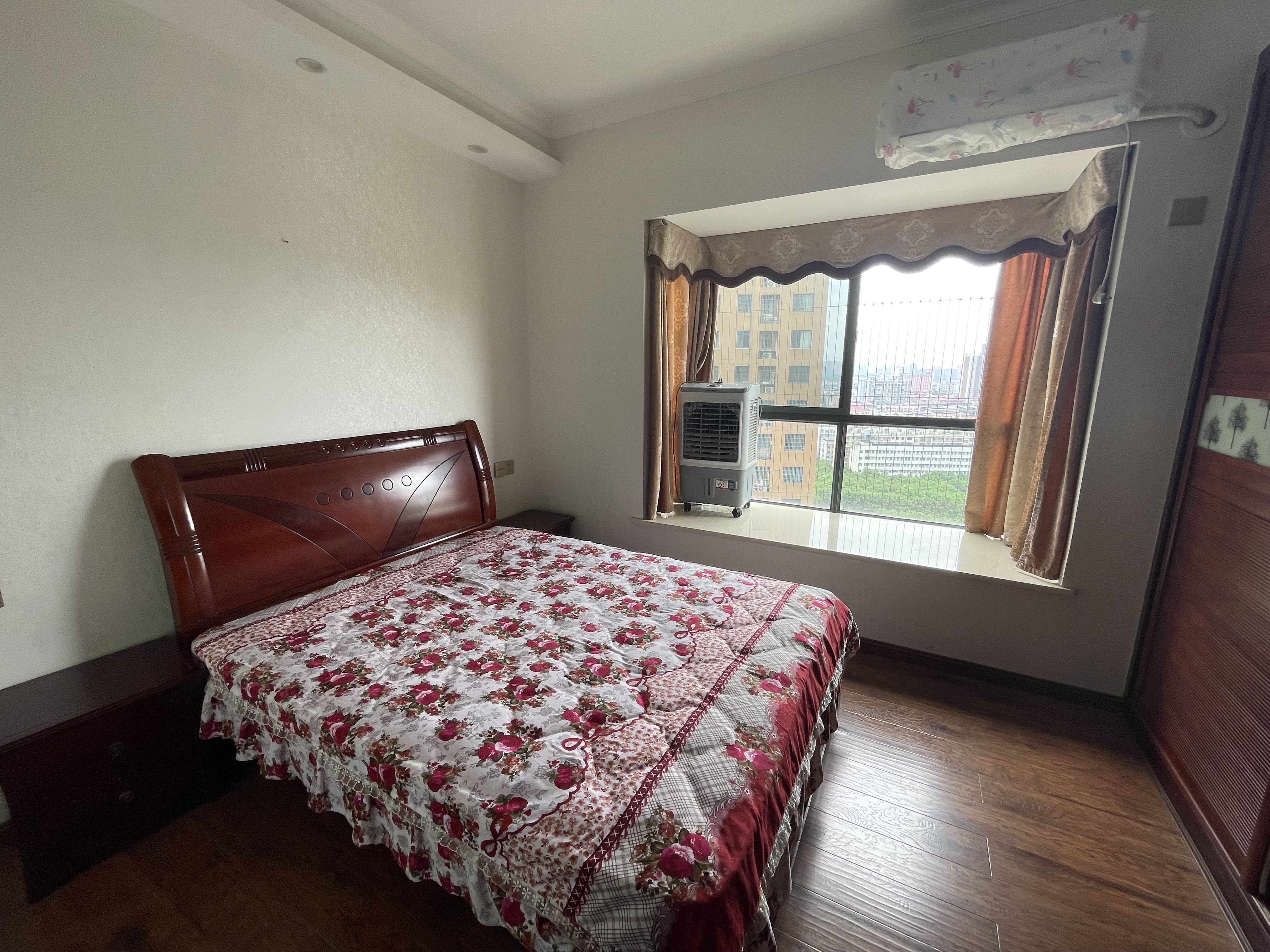 龙城金水丽都 2室1厅1卫 1800.0元/月 龙城金水丽都 2室1厅1卫 1800.0元/月室内图