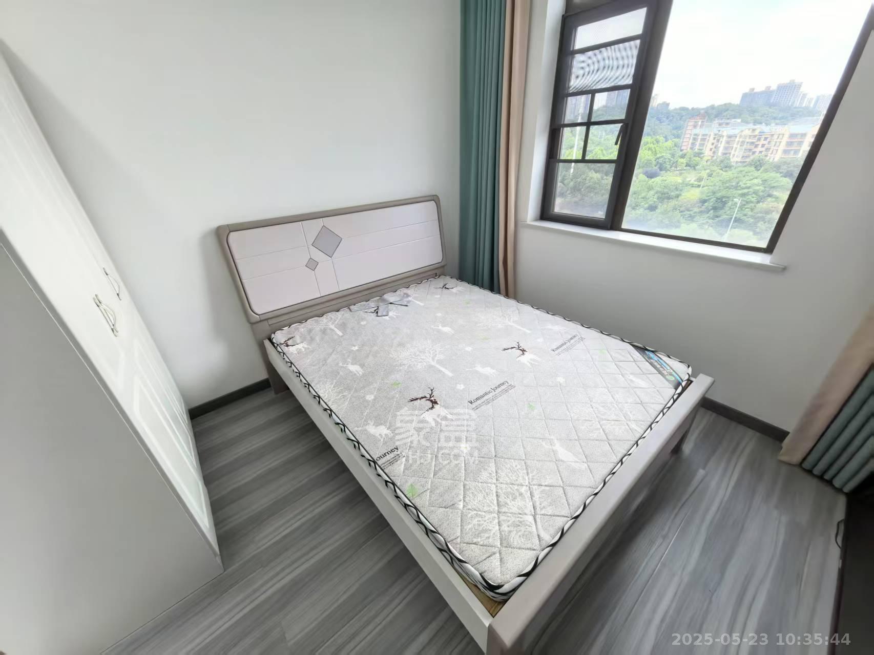 达美溪湖湾  4室2厅2卫    6000.0元/月 达美溪湖湾  4室2厅2卫    6000.0元/月室内图