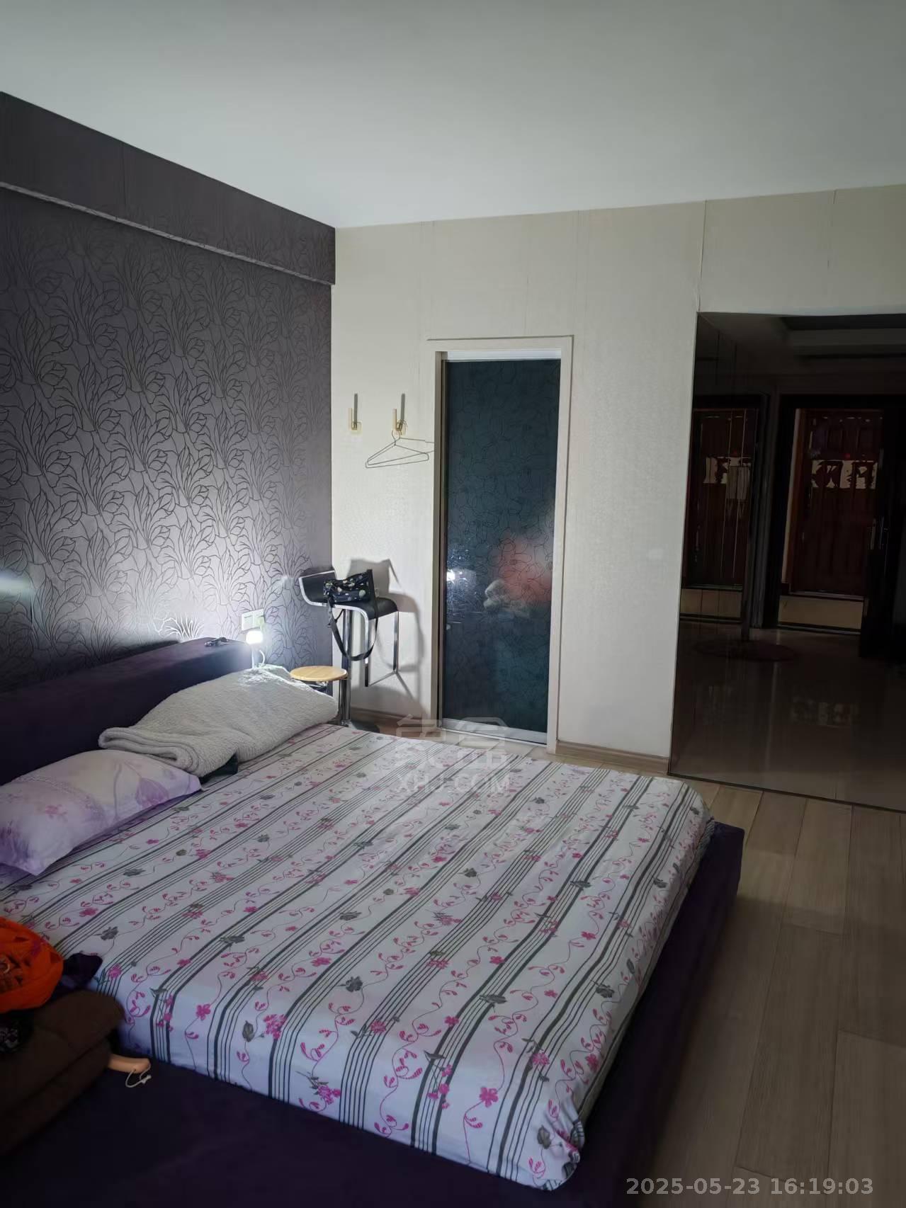 家润多 1室1厅1卫 1000.0元/月 家润多 1室1厅1卫 1000.0元/月室内图