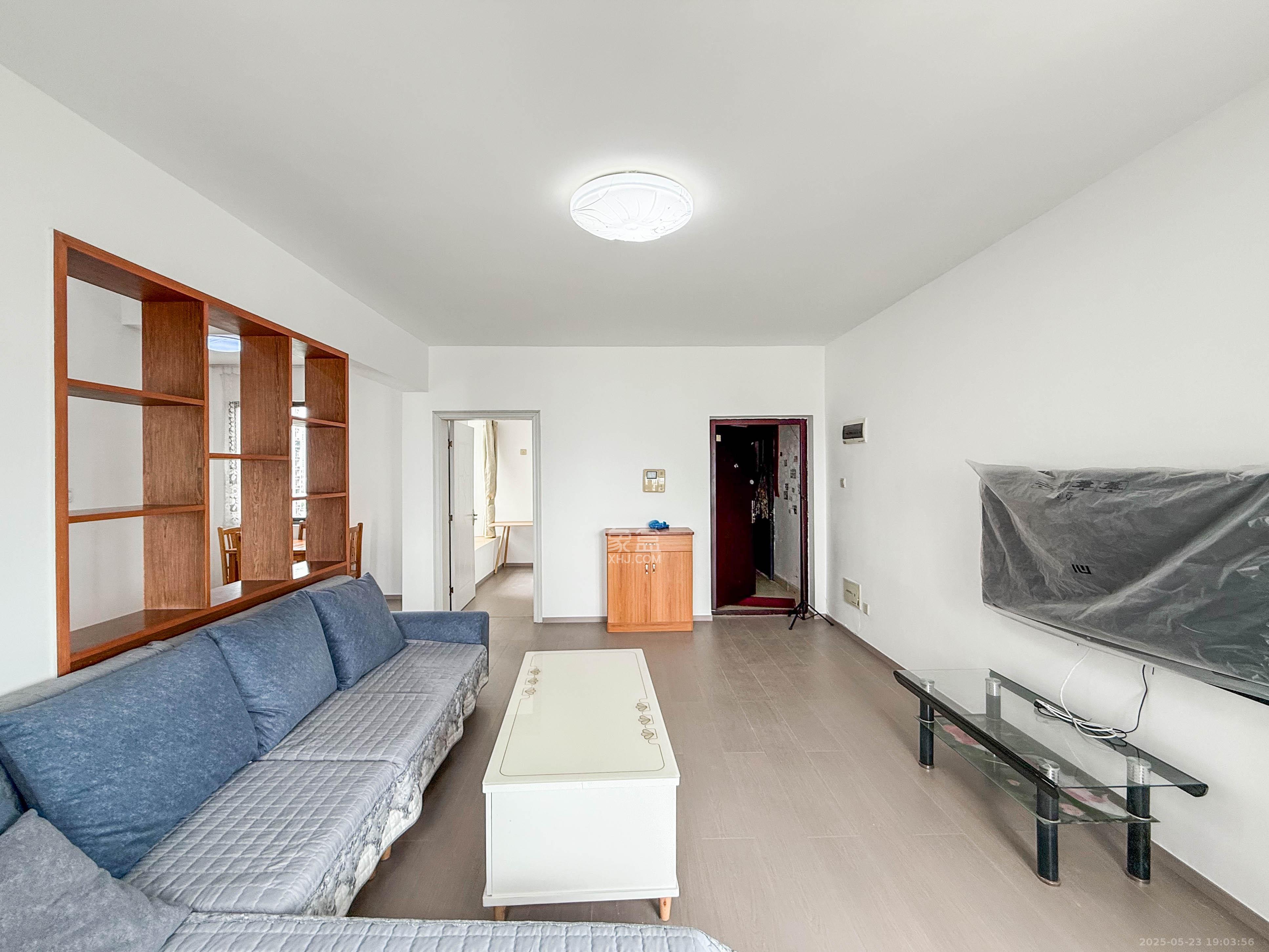 海林馨香雅苑 2室2厅1卫 72.0万 海林馨香雅苑 2室2厅1卫 72.0万客厅