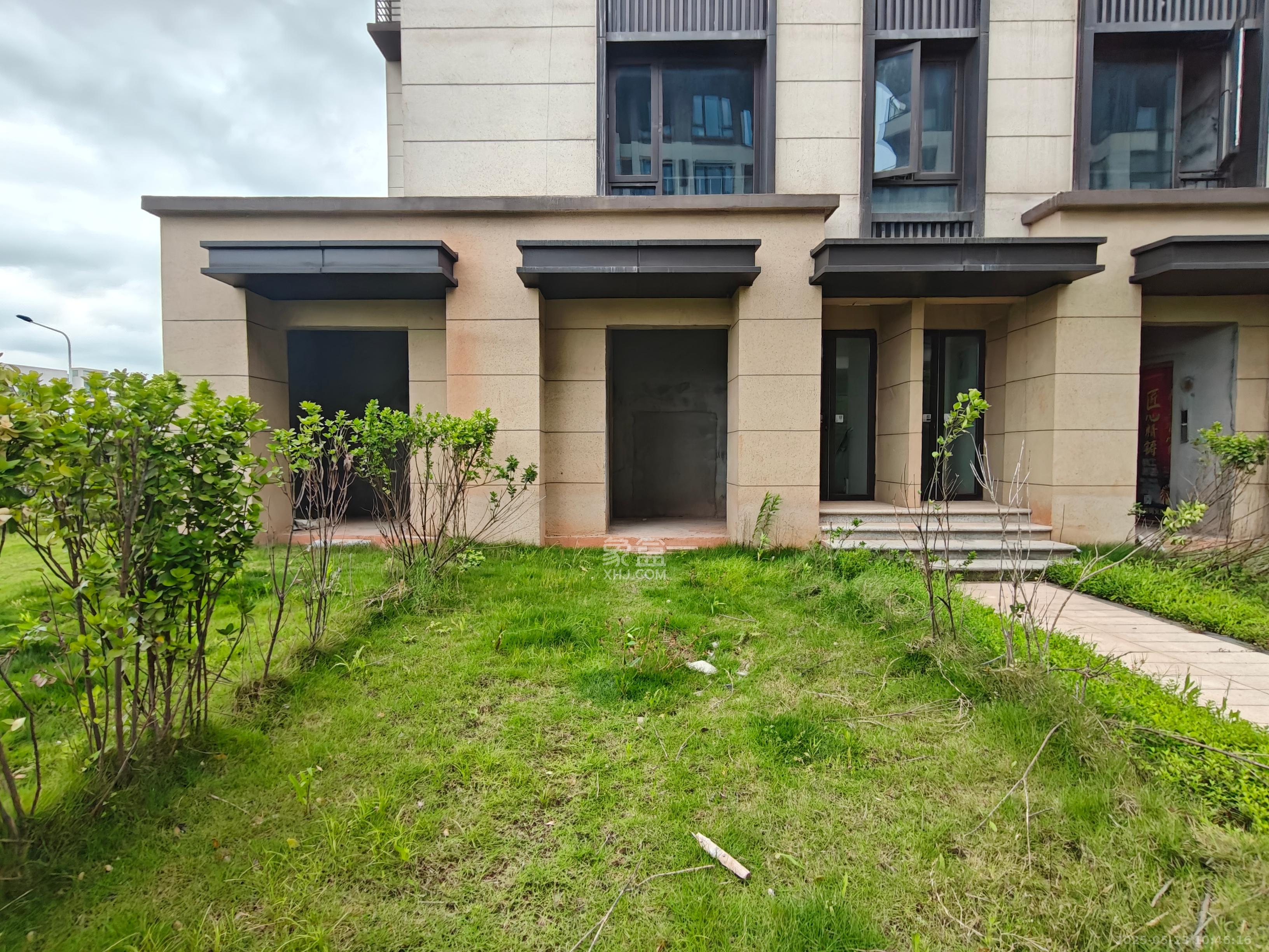 碧桂园智慧城市  4室2厅2卫    2500.0元/月 碧桂园智慧城市  4室2厅2卫    2500.0元/月