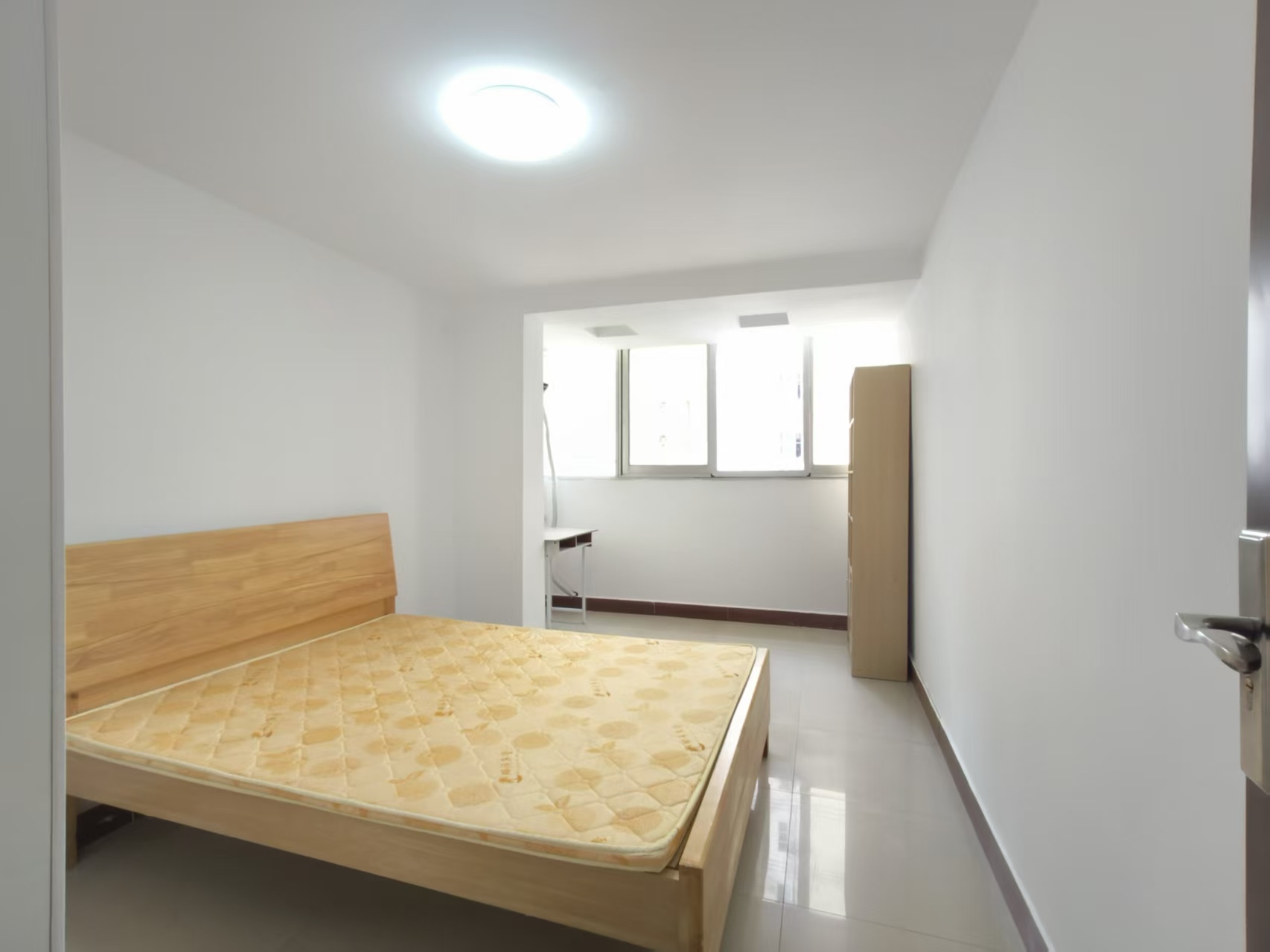 中机公寓  2室2厅1卫   2300.00元/月室内图