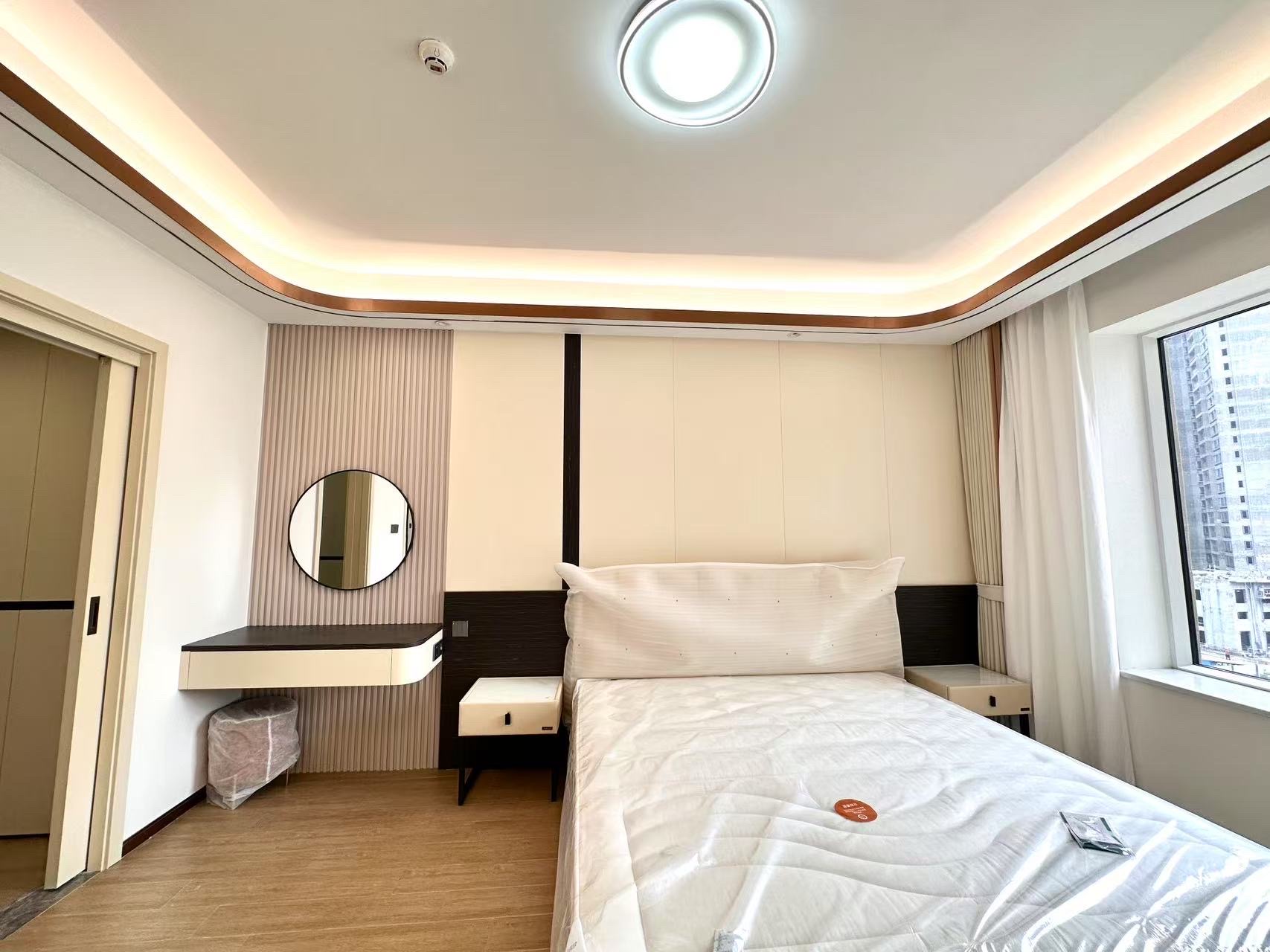 海航豪庭南苑  3室2厅2卫   7000.00元/月室内图