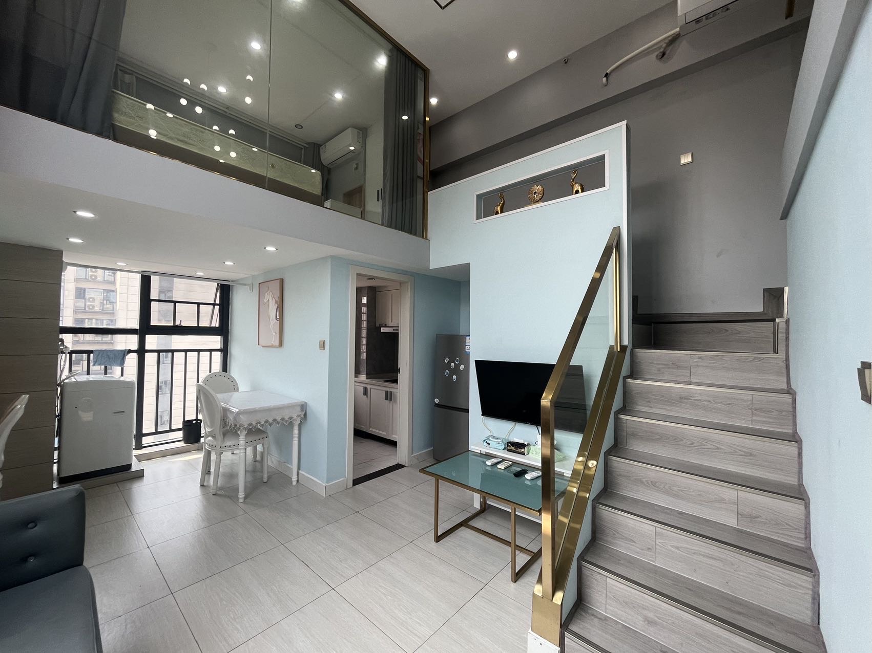 青春里  2室2厅1卫    1700.0元/月室内图