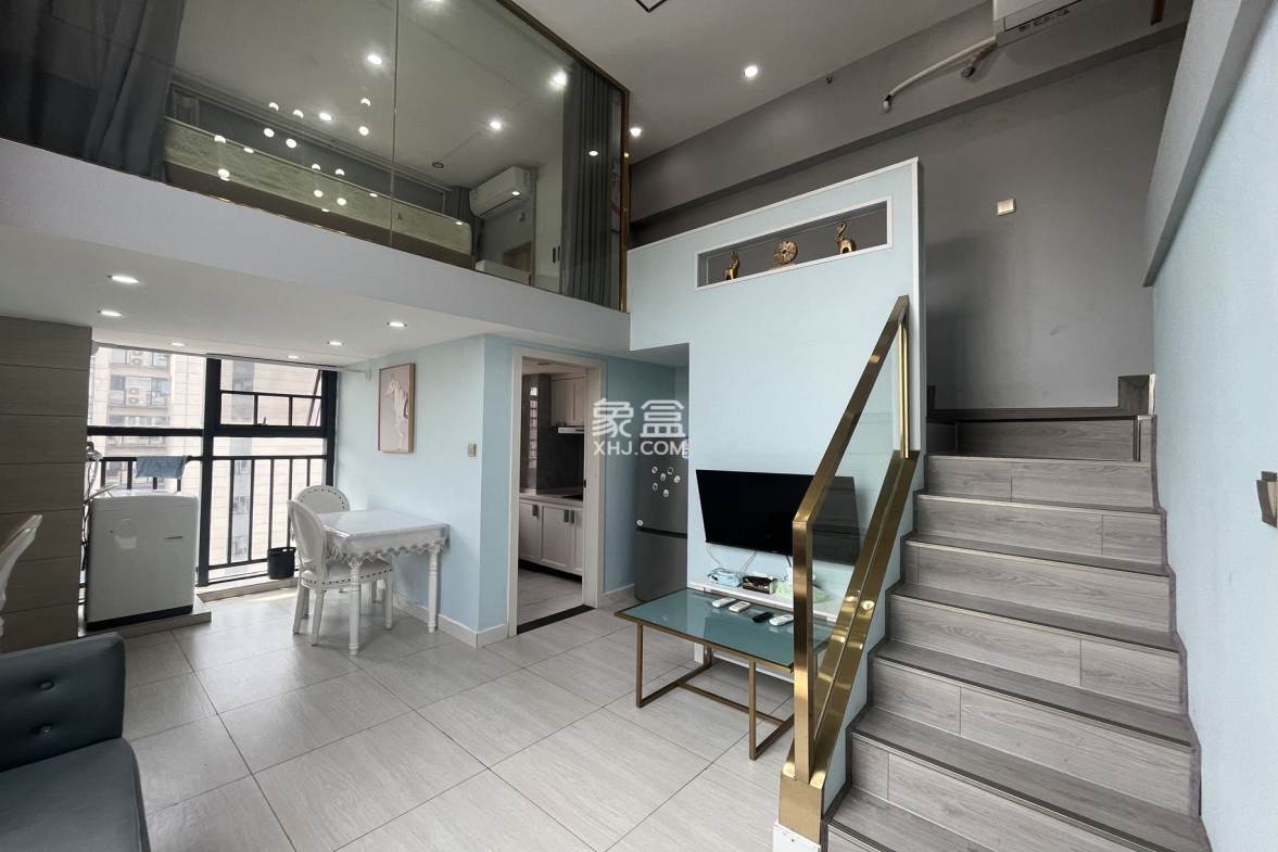 青春里 2室2厅1卫 1700.0元/月 青春里 2室2厅1卫 1700.0元/月室内图