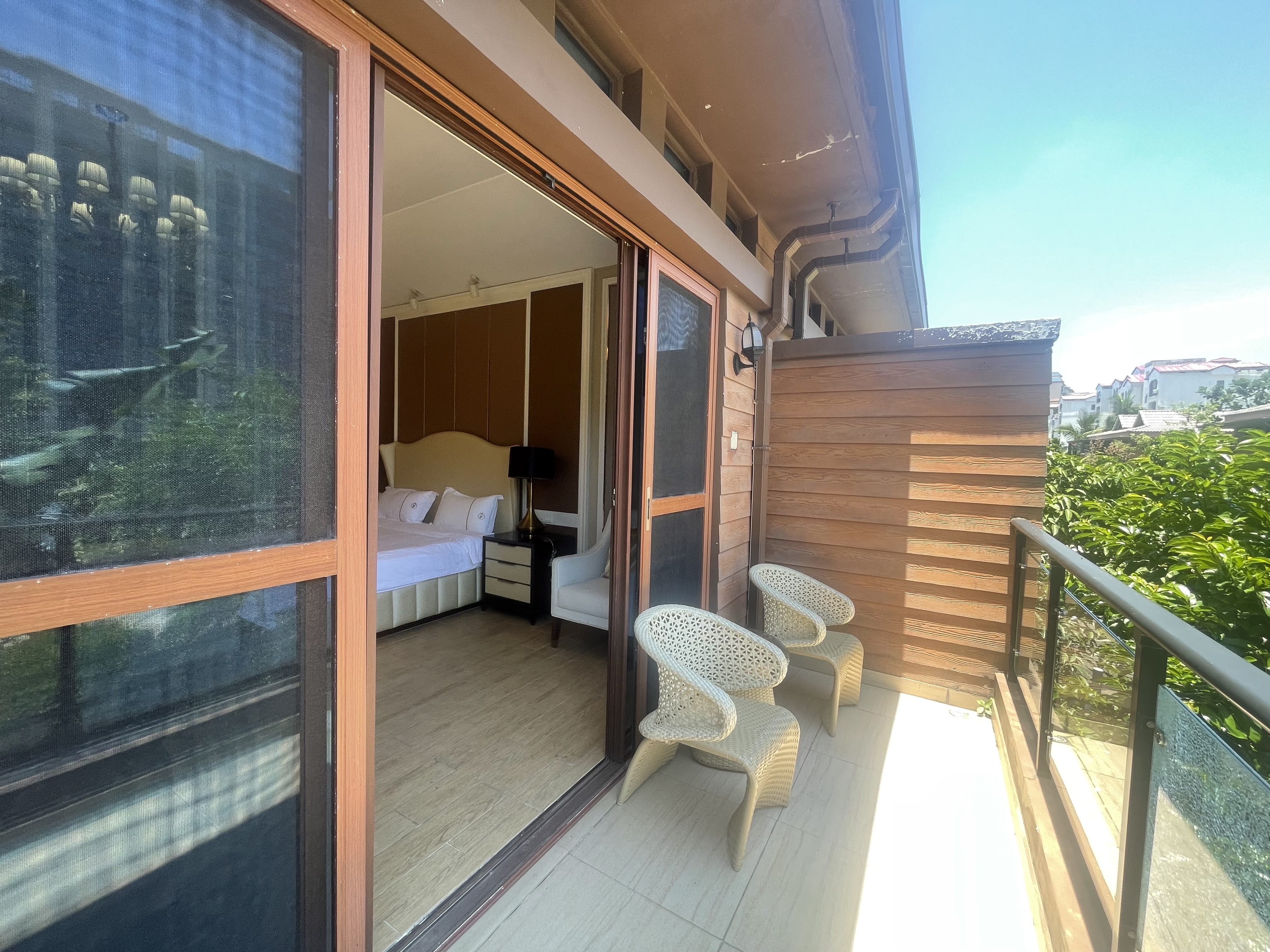 碧桂园海泉湾（海甸岛）  3室2厅3卫    12000.0元/月室内图