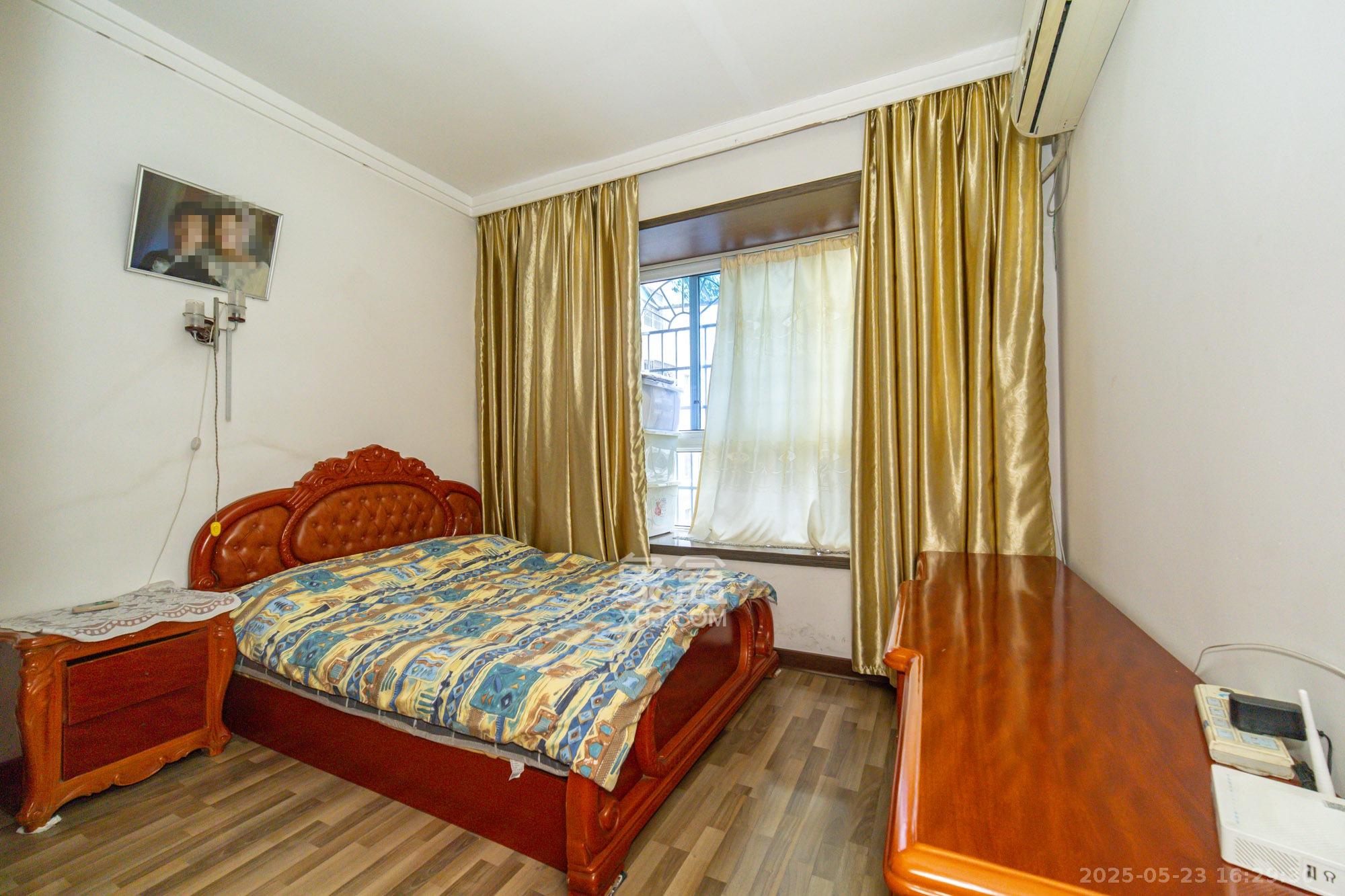 圆梦家园 3室2厅2卫 46.0万 圆梦家园 3室2厅2卫 46.0万卧室