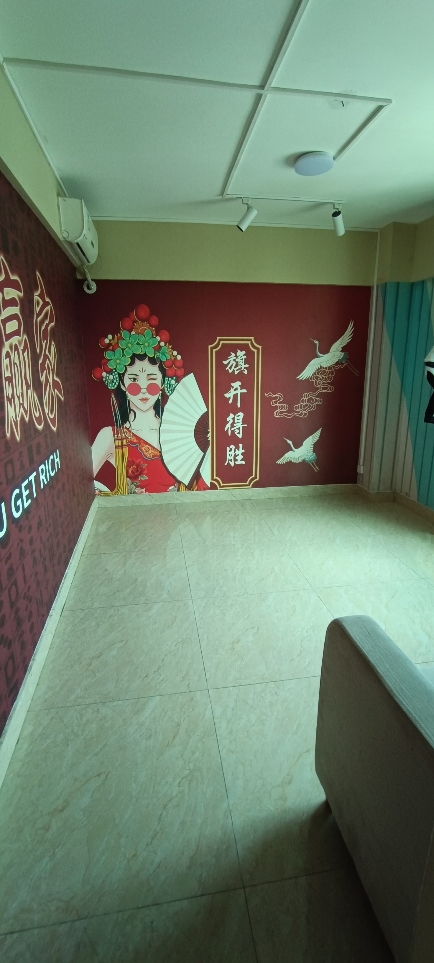 华典大厦  3室2厅2卫   3500.00元/月室内图