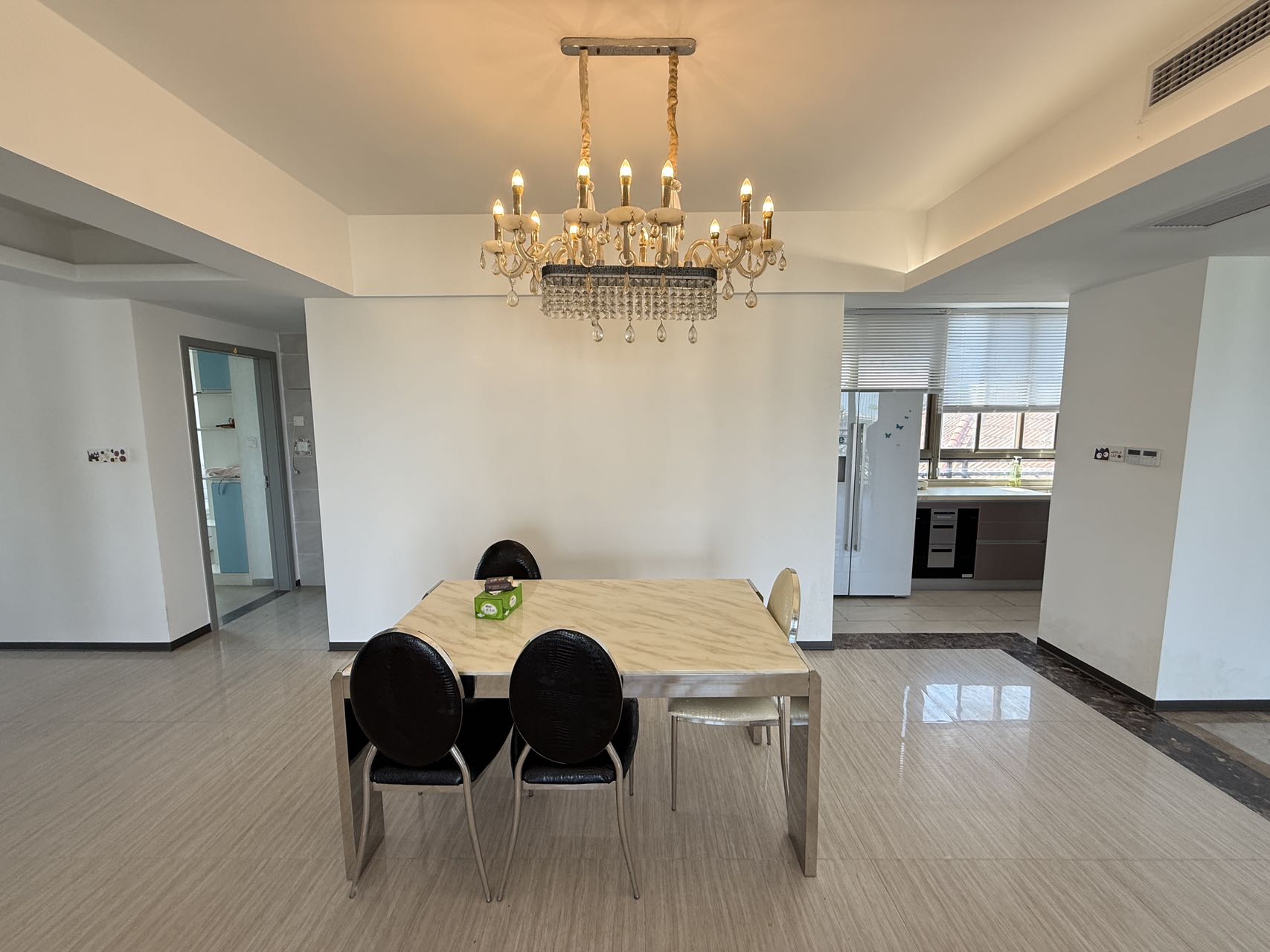 紫园A区  4室2厅3卫    6500.0元/月 紫园A区  4室2厅3卫    6500.0元/月室内图