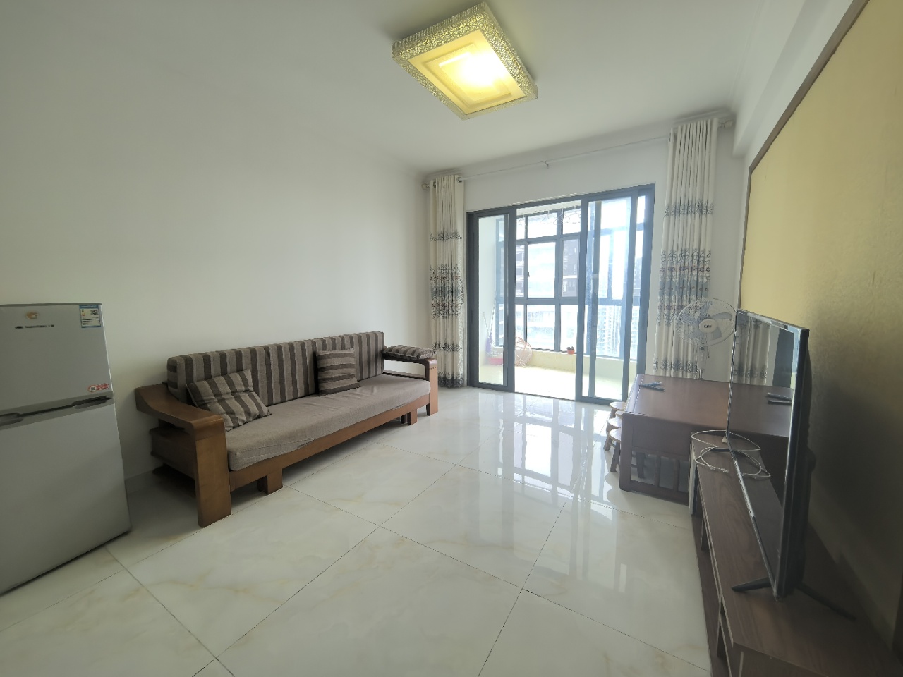 大华锦绣海岸一期 2室2厅1卫 2000.0元/月 大华锦绣海岸一期 2室2厅1卫 2000.0元/月室内图