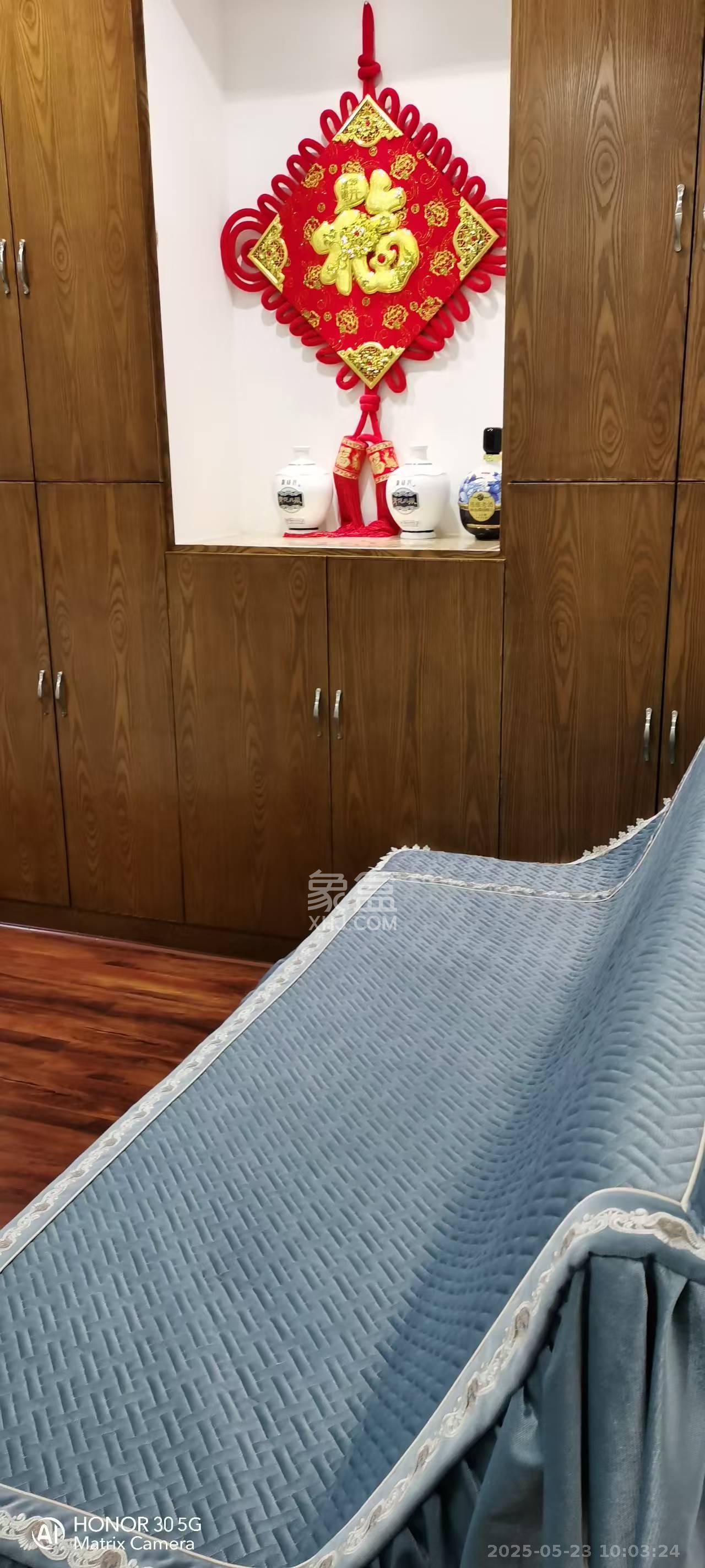 融圣国际  2室1厅1卫    2500.0元/月 融圣国际  2室1厅1卫    2500.0元/月室内图