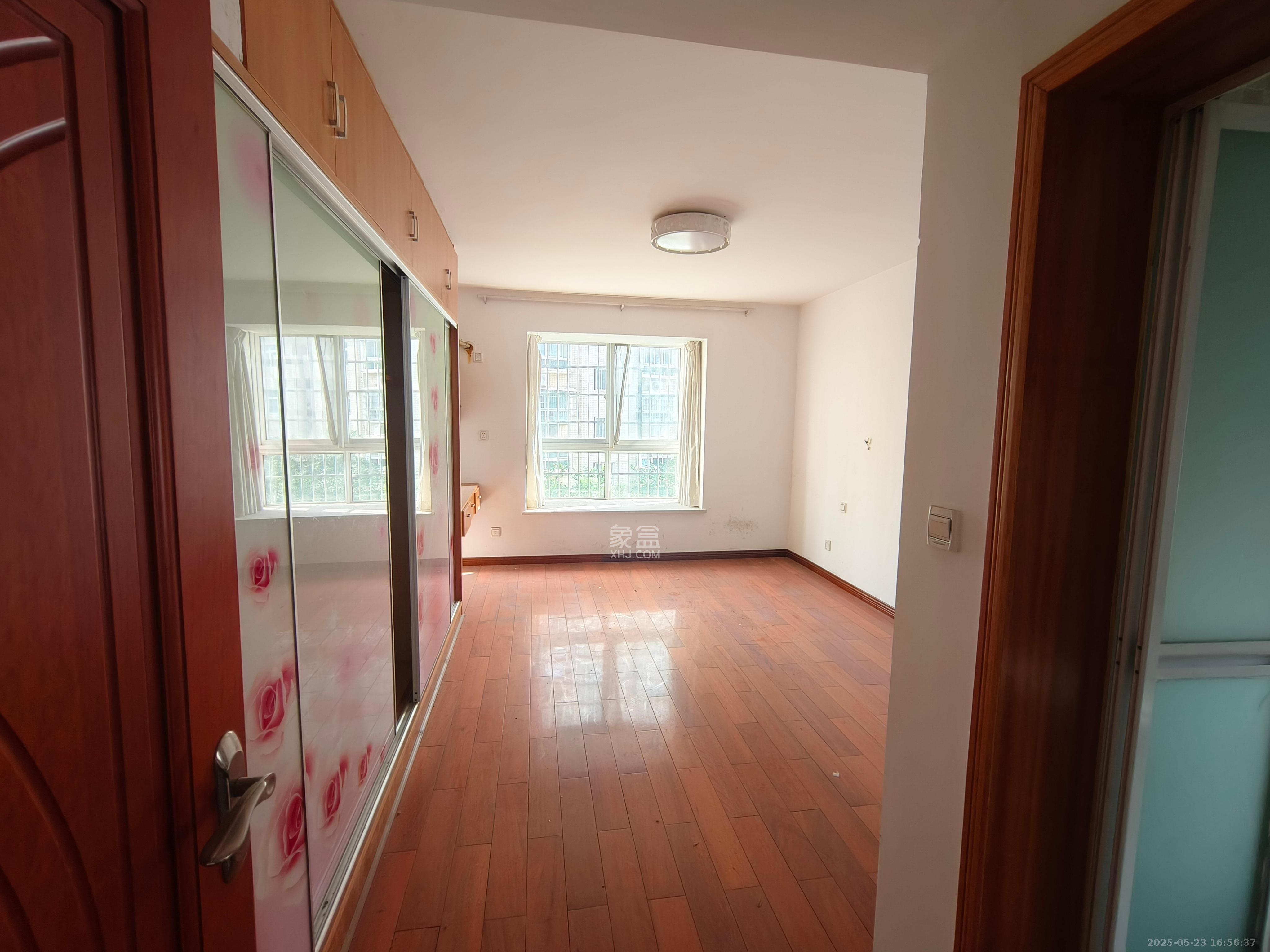 枫林美景 3室0厅0卫 3000.0元/月 枫林美景 3室0厅0卫 3000.0元/月室内图