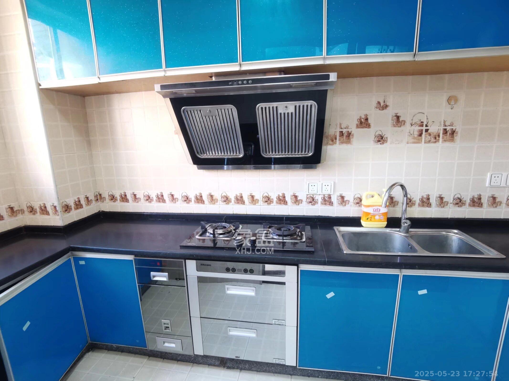 四季星城 3室2厅2卫 1800.0元/月 四季星城 3室2厅2卫 1800.0元/月室内图