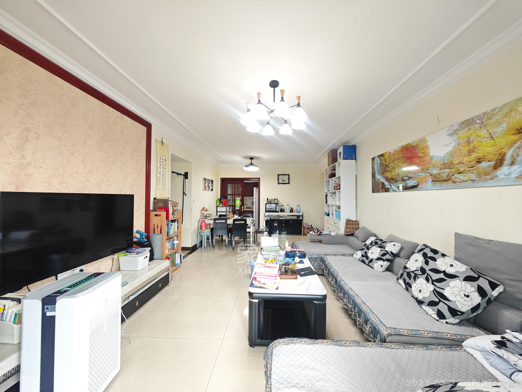 恒大城 4室2厅2卫 140.0万 恒大城 4室2厅2卫 140.0万客厅