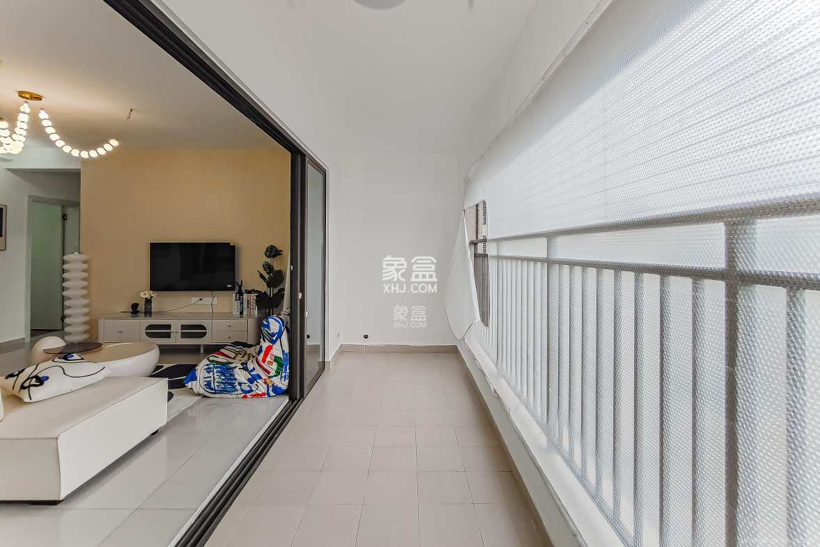 阳光城尚东湾悦江府 3室2厅2卫 116.0万 阳光城尚东湾悦江府 3室2厅2卫 116.0万阳台