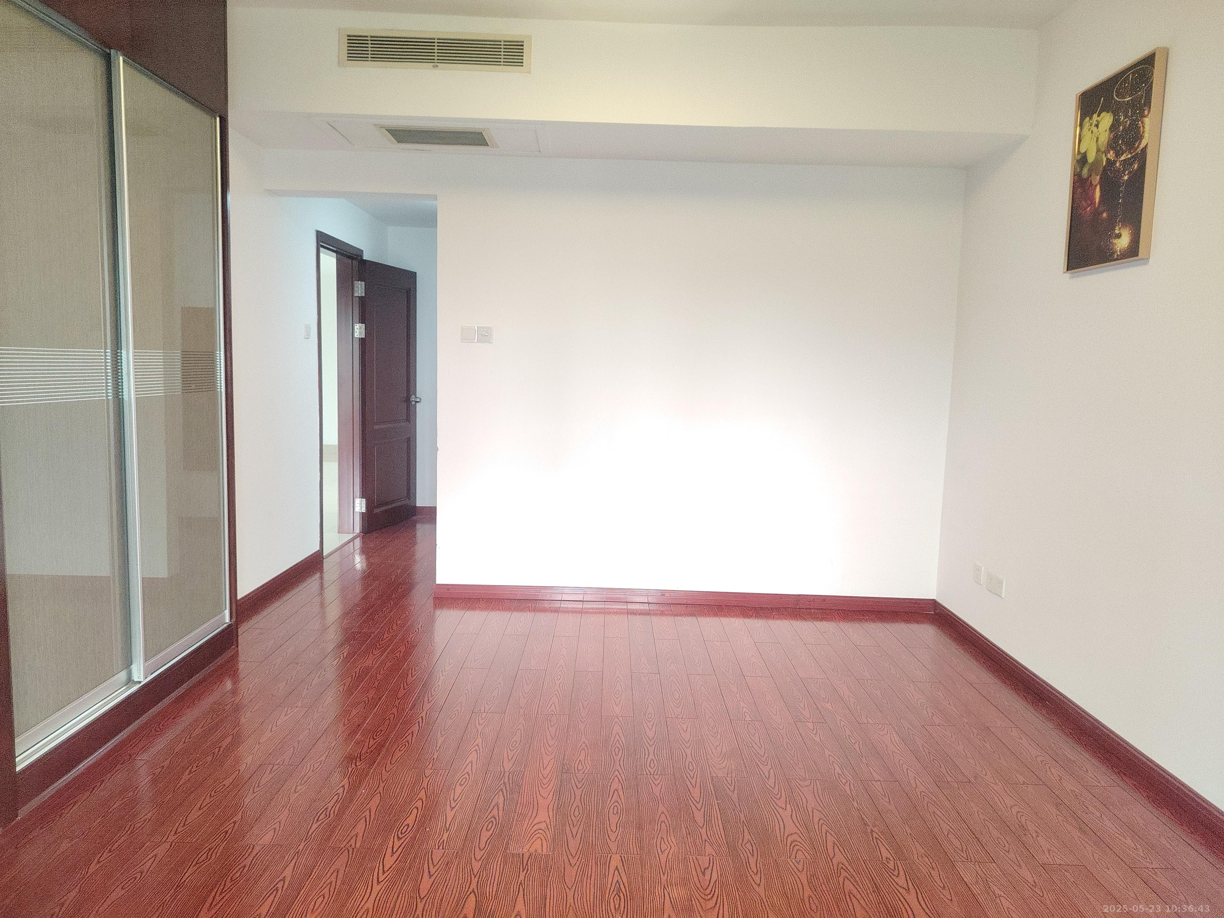 湖南宾馆 3室2厅2卫 4300.0元/月 湖南宾馆 3室2厅2卫 4300.0元/月室内图