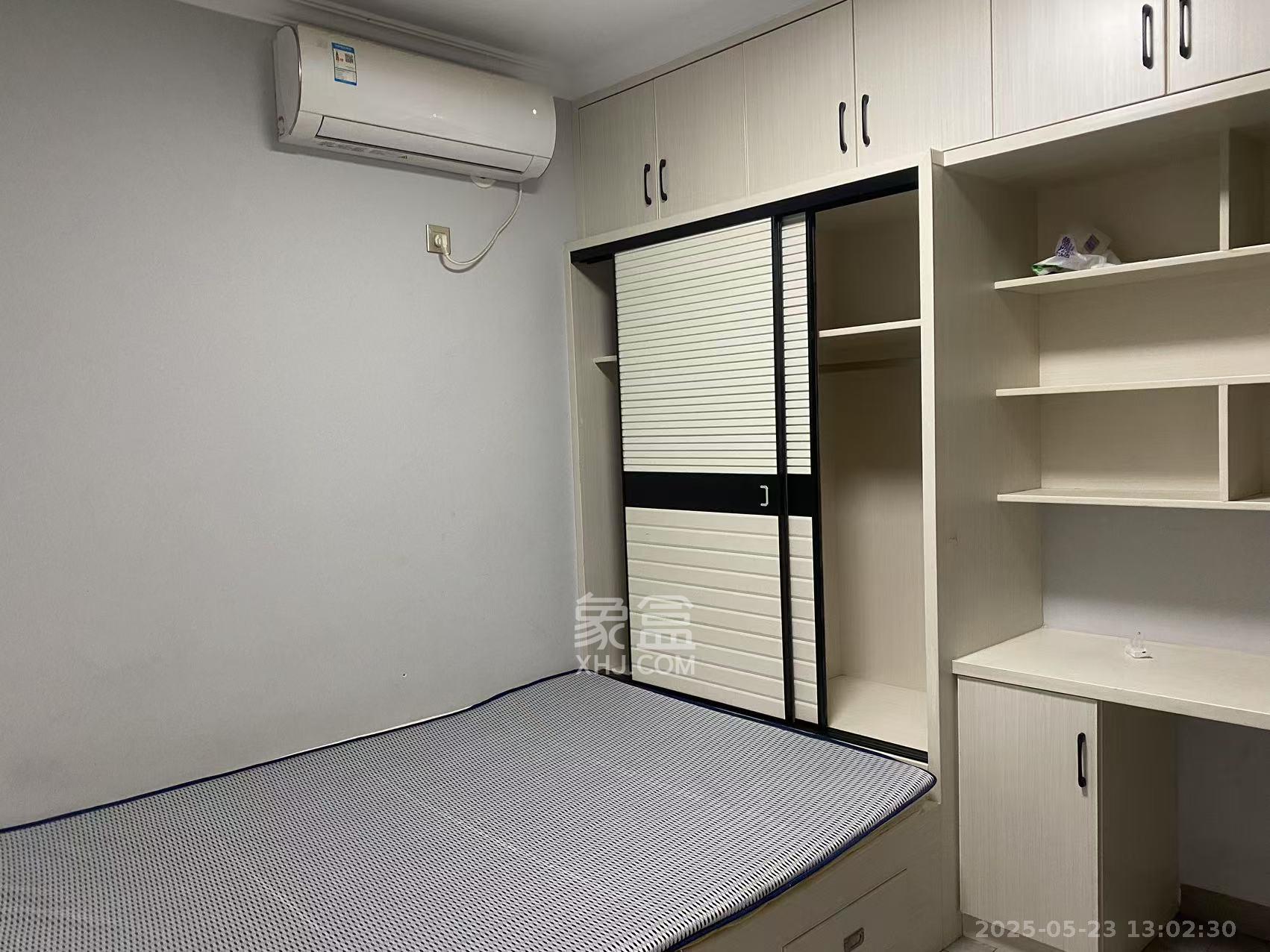 绿地新都会  4室2厅2卫   3200.00元/月室内图