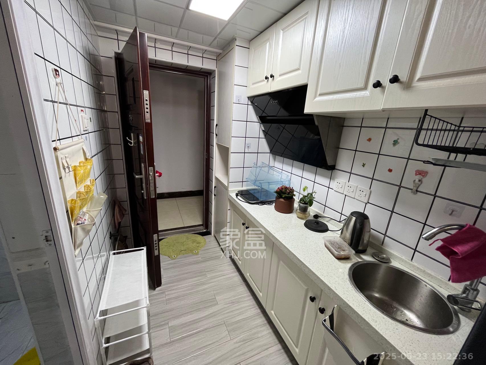 中建芙蓉嘉苑  1室1厅1卫   1400.00元/月室内图