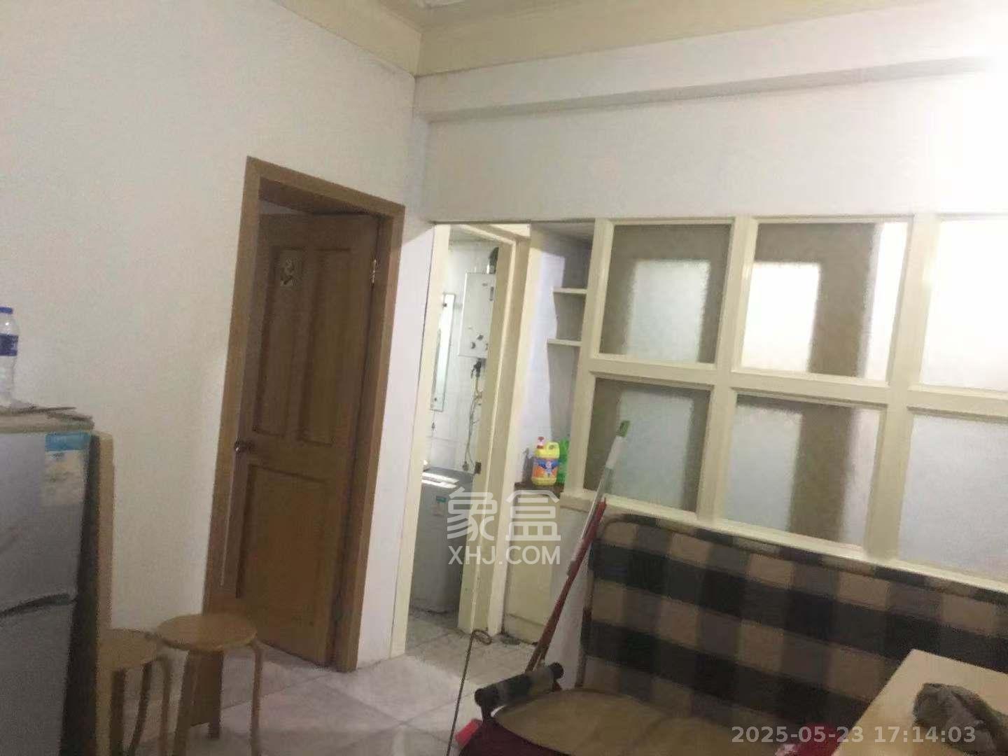 御景龙城  1室1厅1卫   1000.00元/月室内图