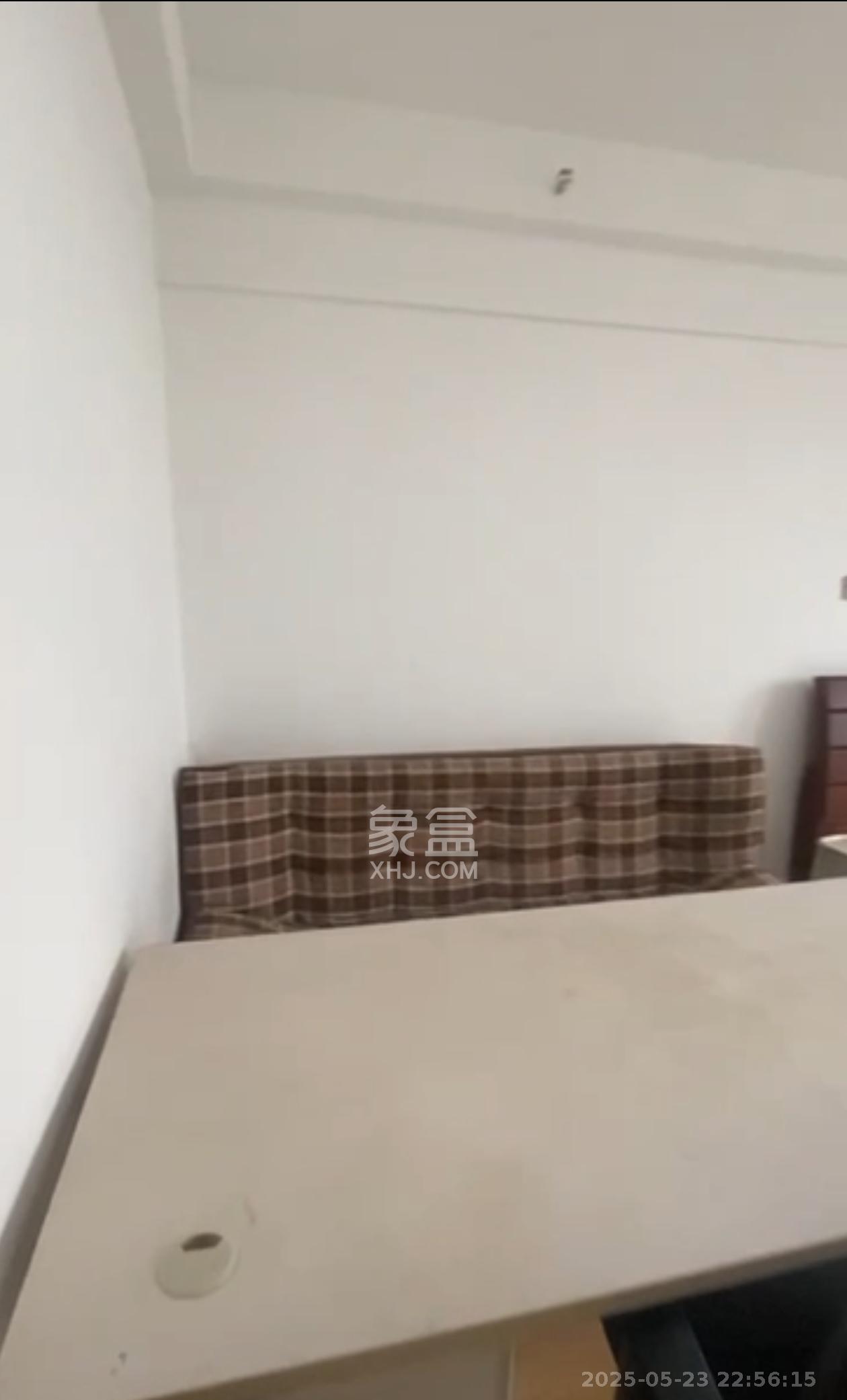 鑫远微中心  1室1厅1卫   1300.00元/月室内图