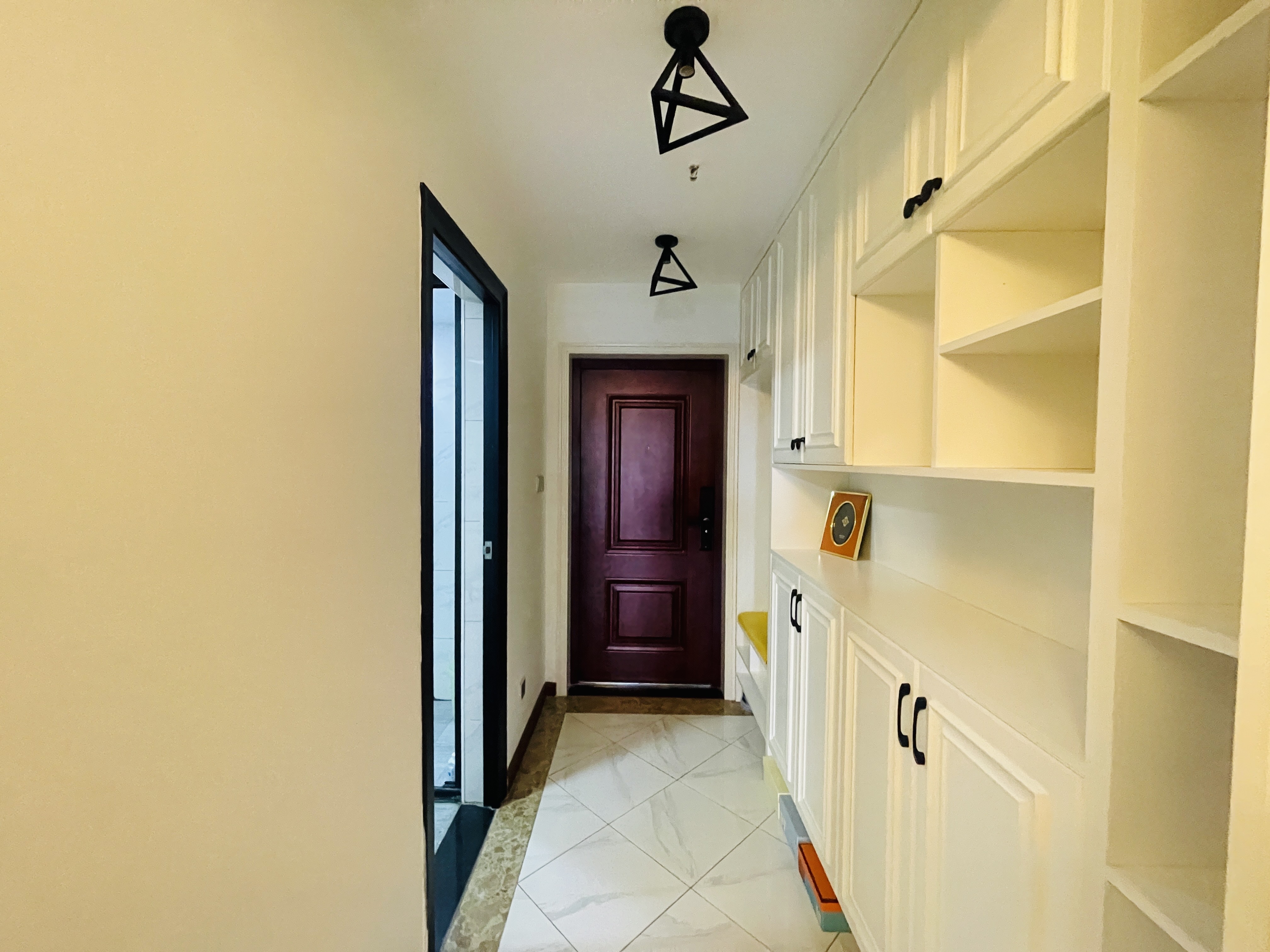 鑫天国际(鑫天偶遇) 1室1厅1卫 1600.0元/月 鑫天国际(鑫天偶遇) 1室1厅1卫 1600.0元/月室内图