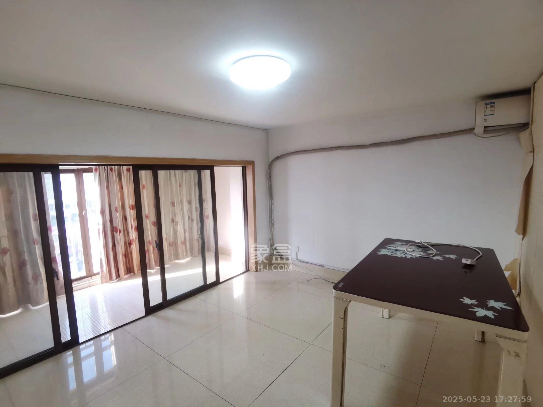 四季星城 3室2厅2卫 1800.0元/月 四季星城 3室2厅2卫 1800.0元/月室内图