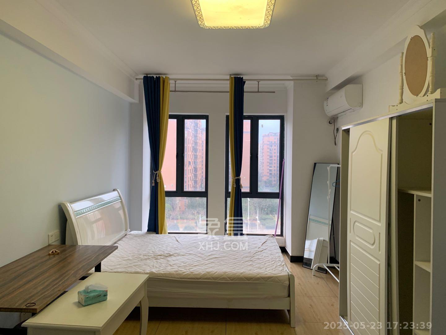 中建芙蓉工社 1室1厅1卫 1050.0元/月 中建芙蓉工社 1室1厅1卫 1050.0元/月室内图