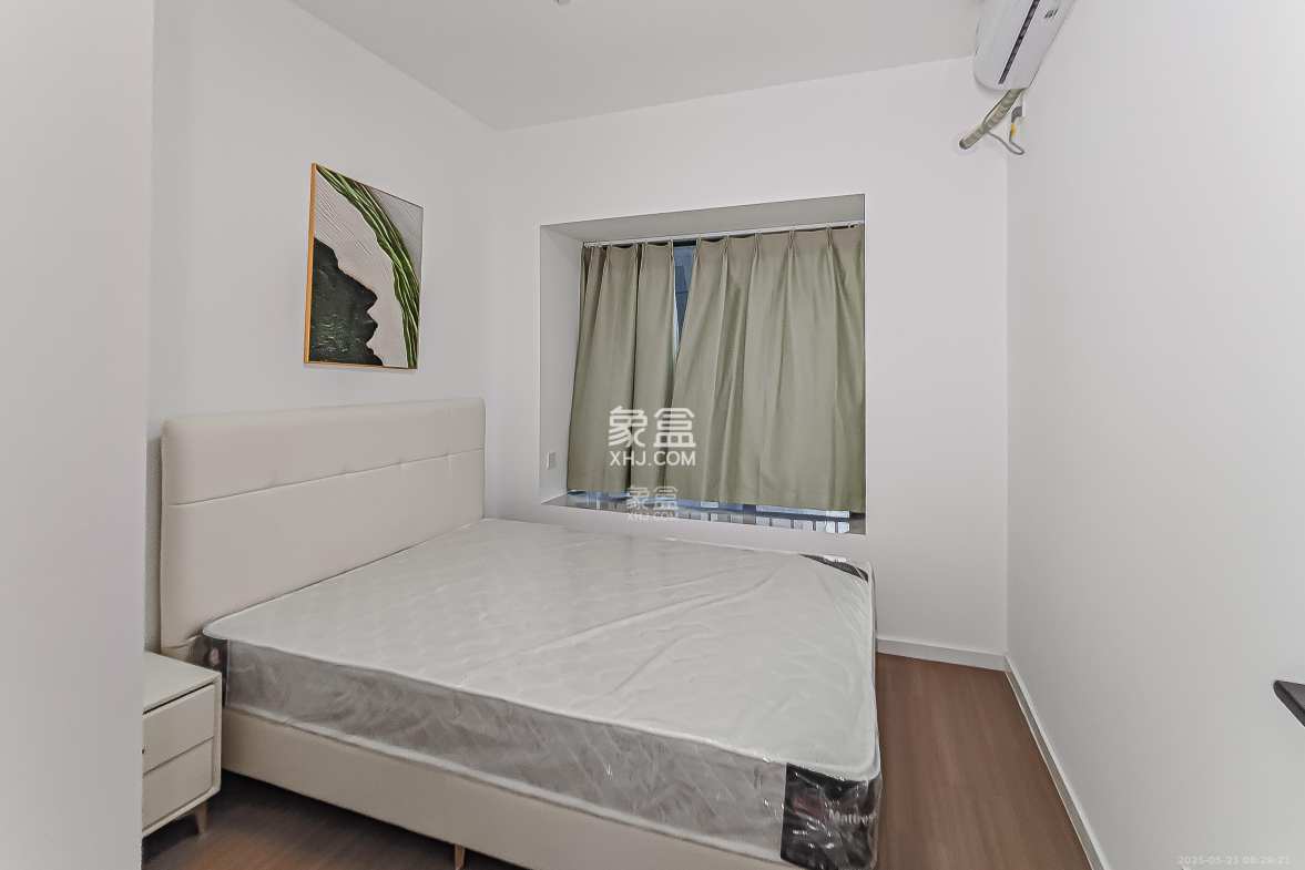 阳光城尚东湾悦江府 3室2厅2卫 116.0万 阳光城尚东湾悦江府 3室2厅2卫 116.0万卧室