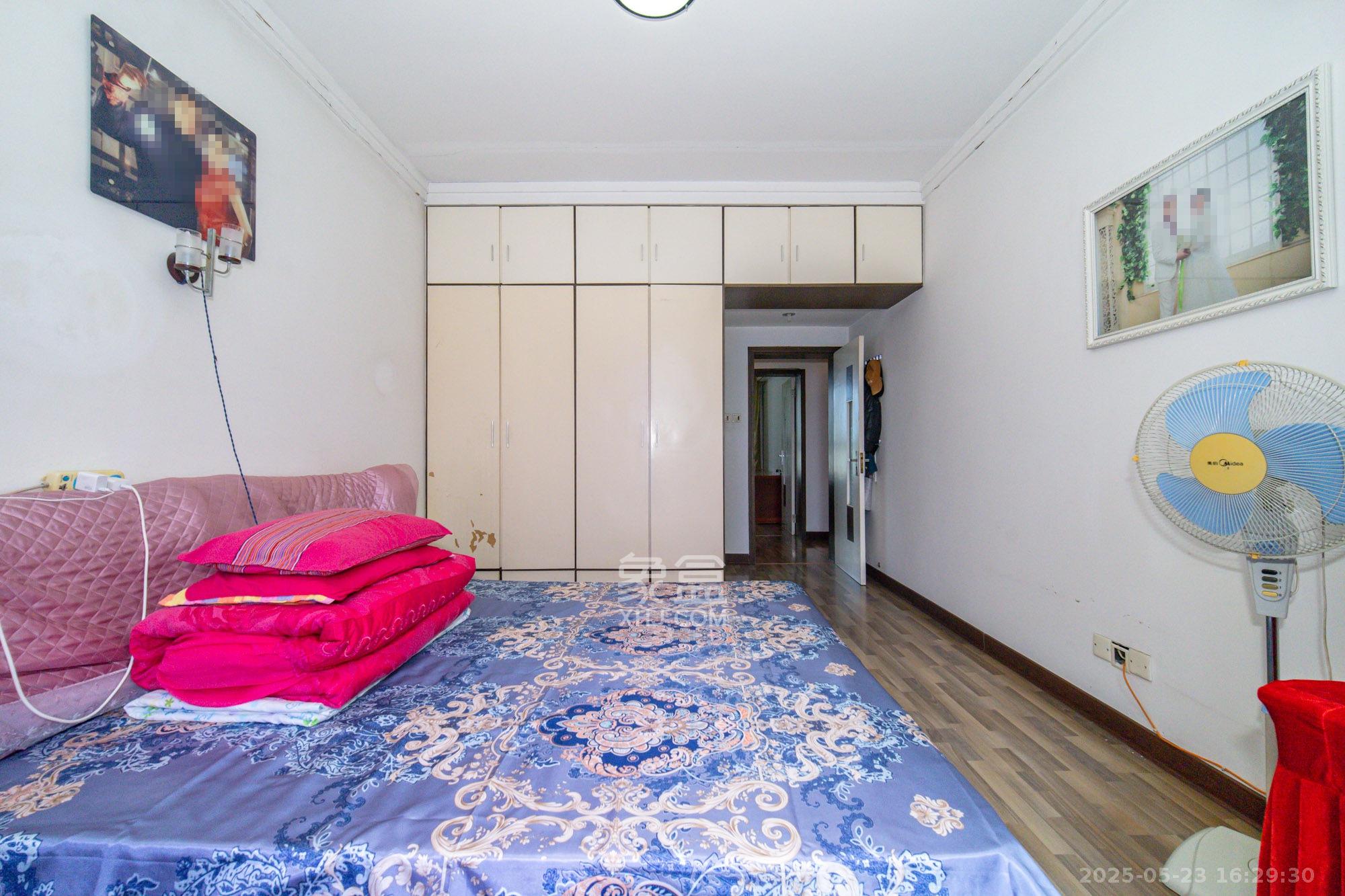 圆梦家园 3室2厅2卫 46.0万 圆梦家园 3室2厅2卫 46.0万卧室