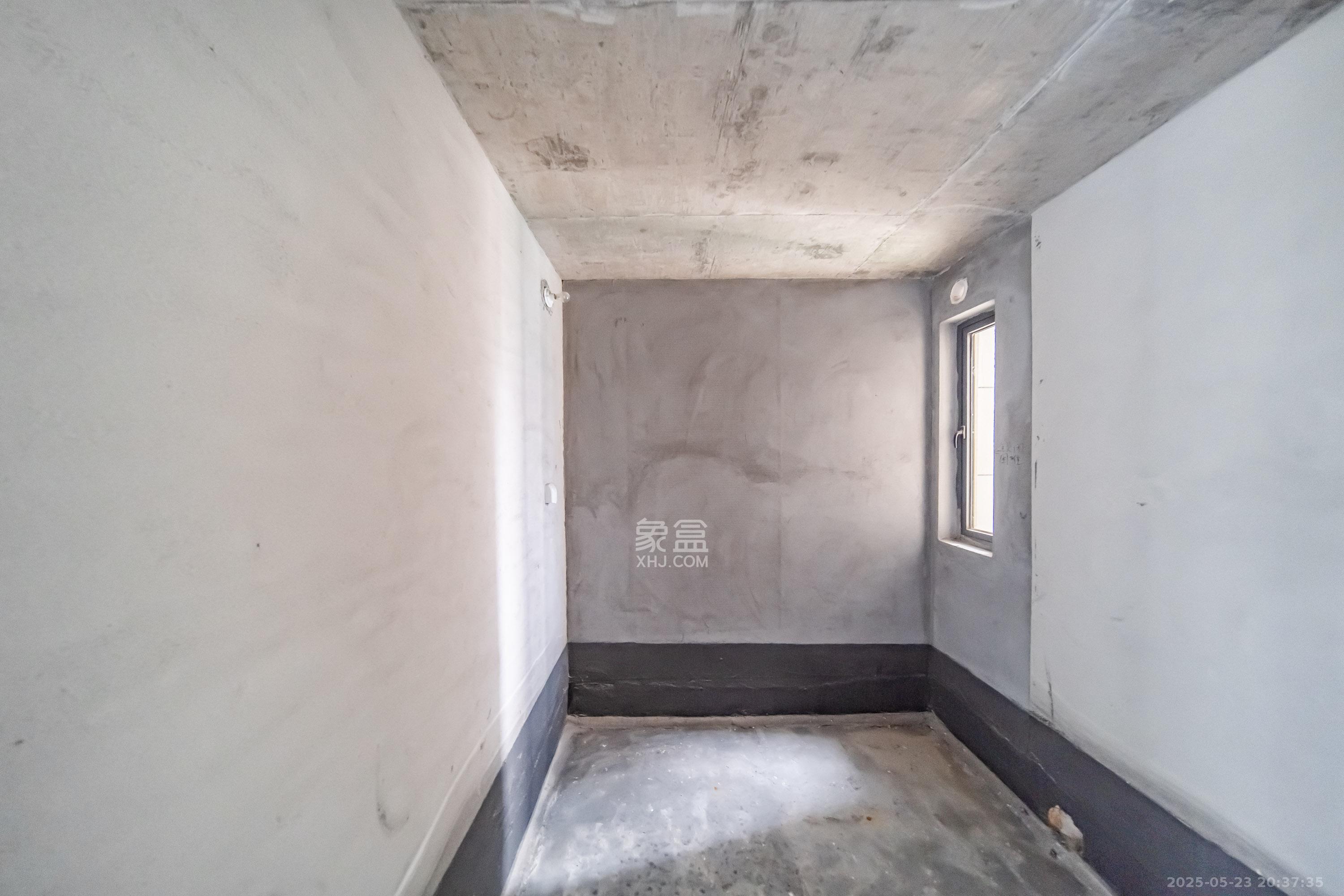 中建钰山湖  4室2厅2卫   390.00万卫生间