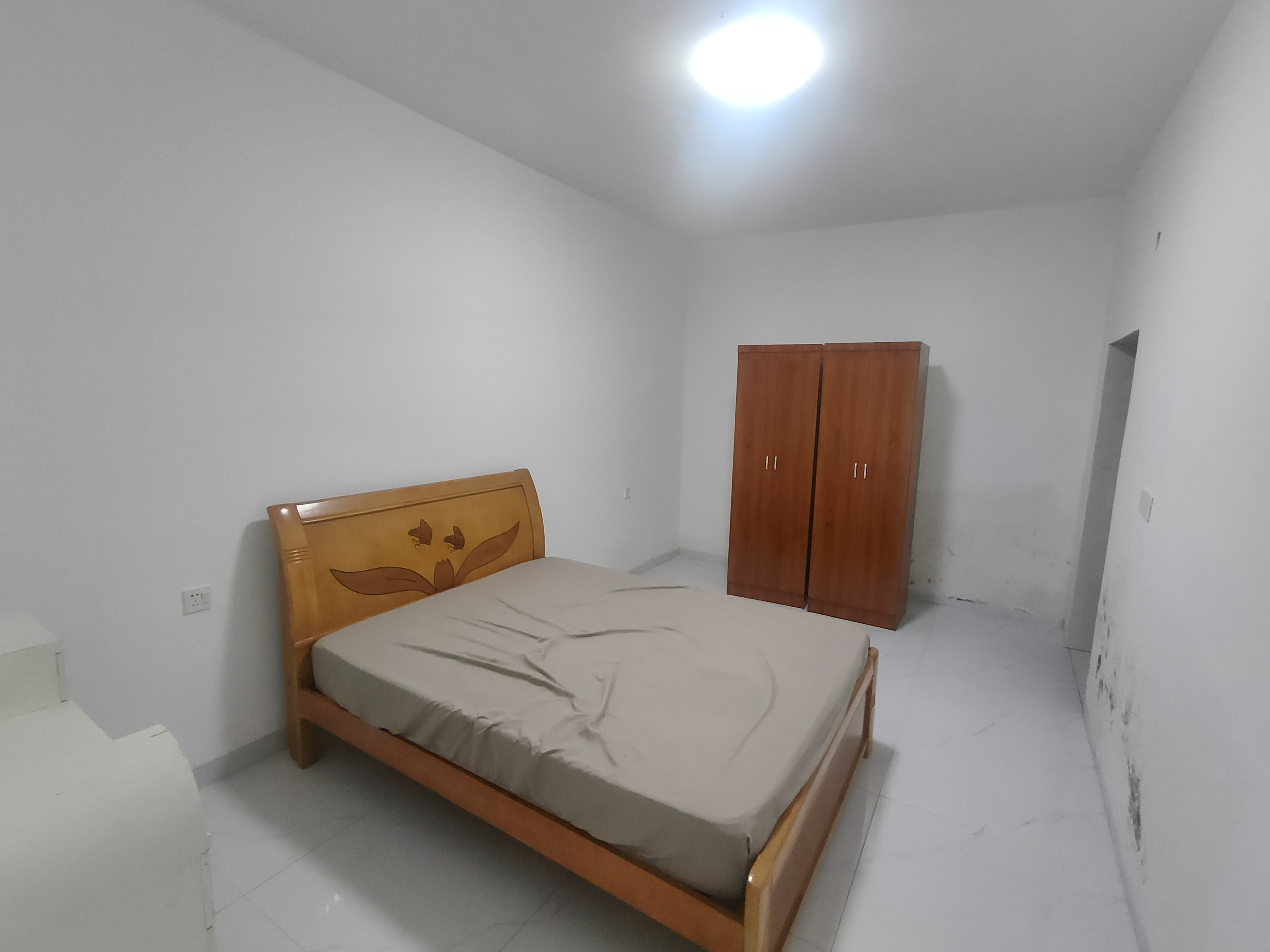 互助小区 3室2厅2卫 1500.0元/月 互助小区 3室2厅2卫 1500.0元/月室内图