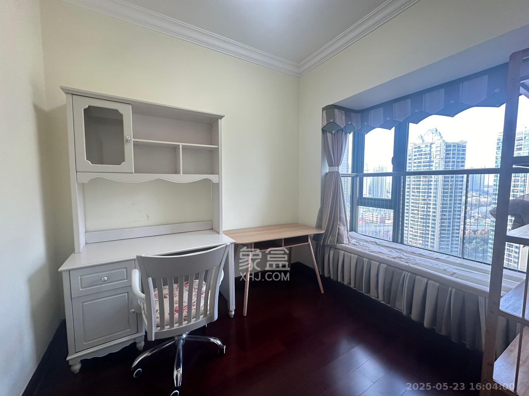 恒大雅苑 3室2厅1卫 2500.0元/月 恒大雅苑 3室2厅1卫 2500.0元/月室内图