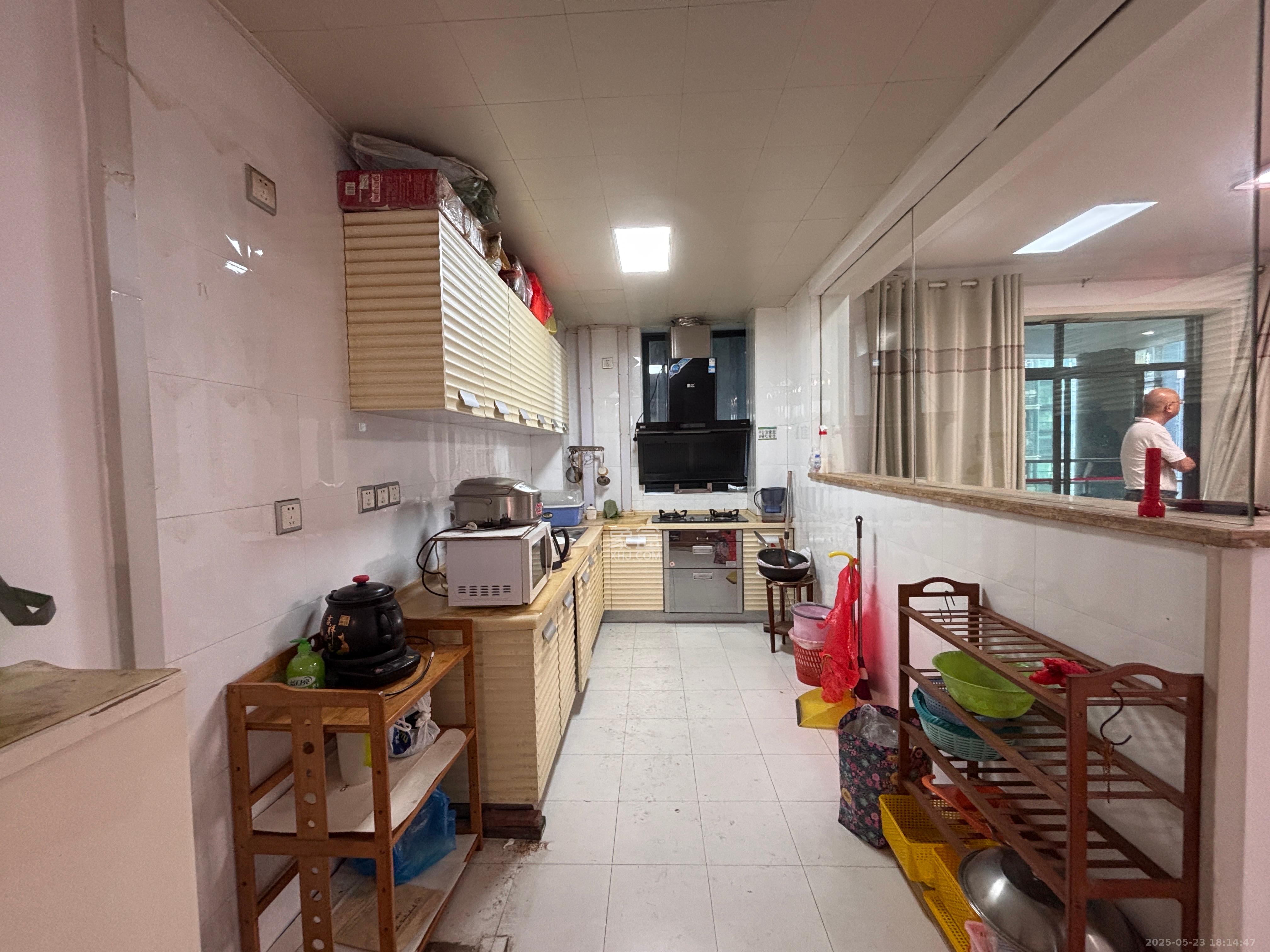 华盛新外滩  1室2厅2卫   4000.00元/月室内图