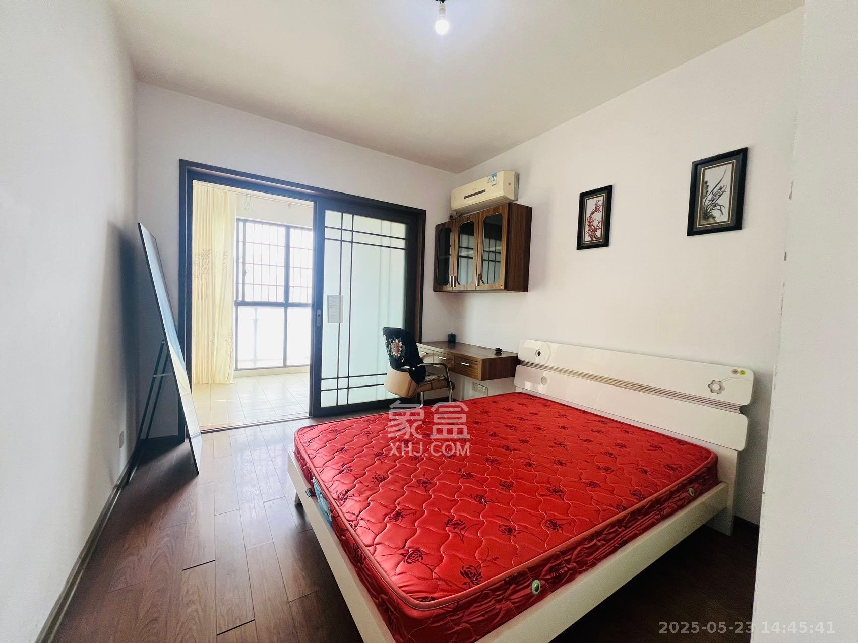 尚东紫郡  3室2厅1卫    2650.0元/月 尚东紫郡  3室2厅1卫    2650.0元/月室内图