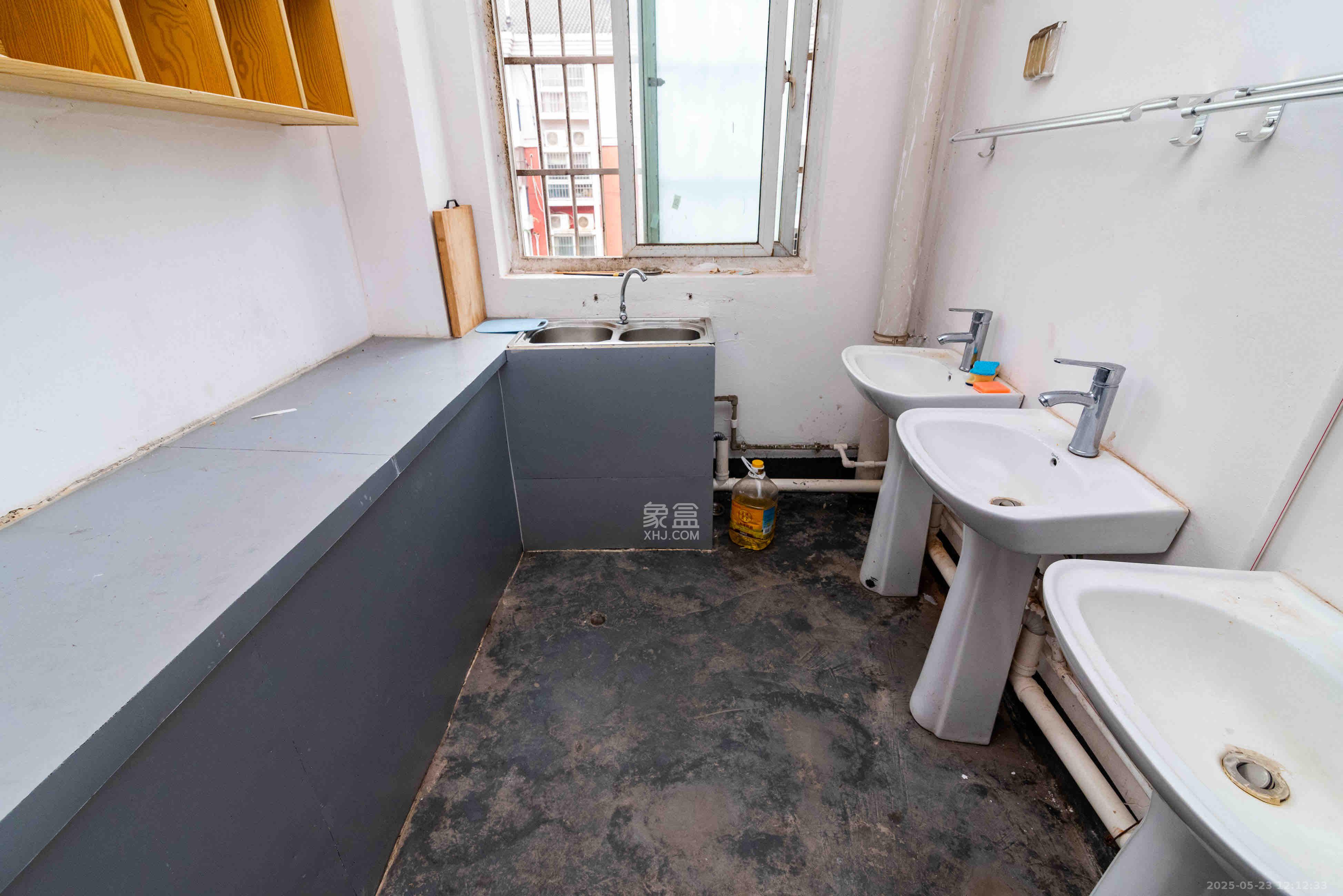 学府华庭 3室2厅2卫 1800.0元/月 学府华庭 3室2厅2卫 1800.0元/月室内图