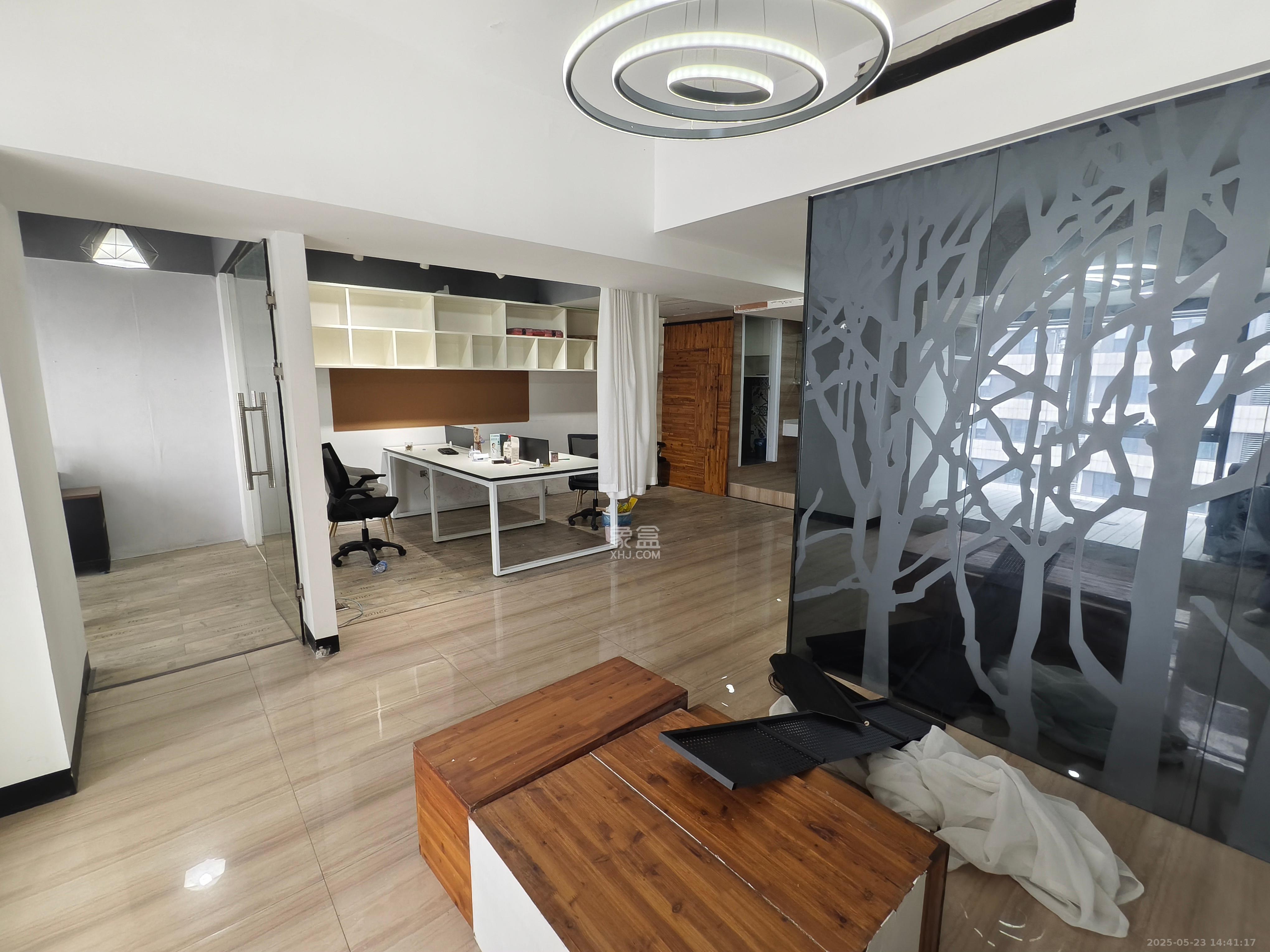 东怡外国(南湖一号) 1室1厅1卫 3800.0元/月 东怡外国(南湖一号) 1室1厅1卫 3800.0元/月室内图