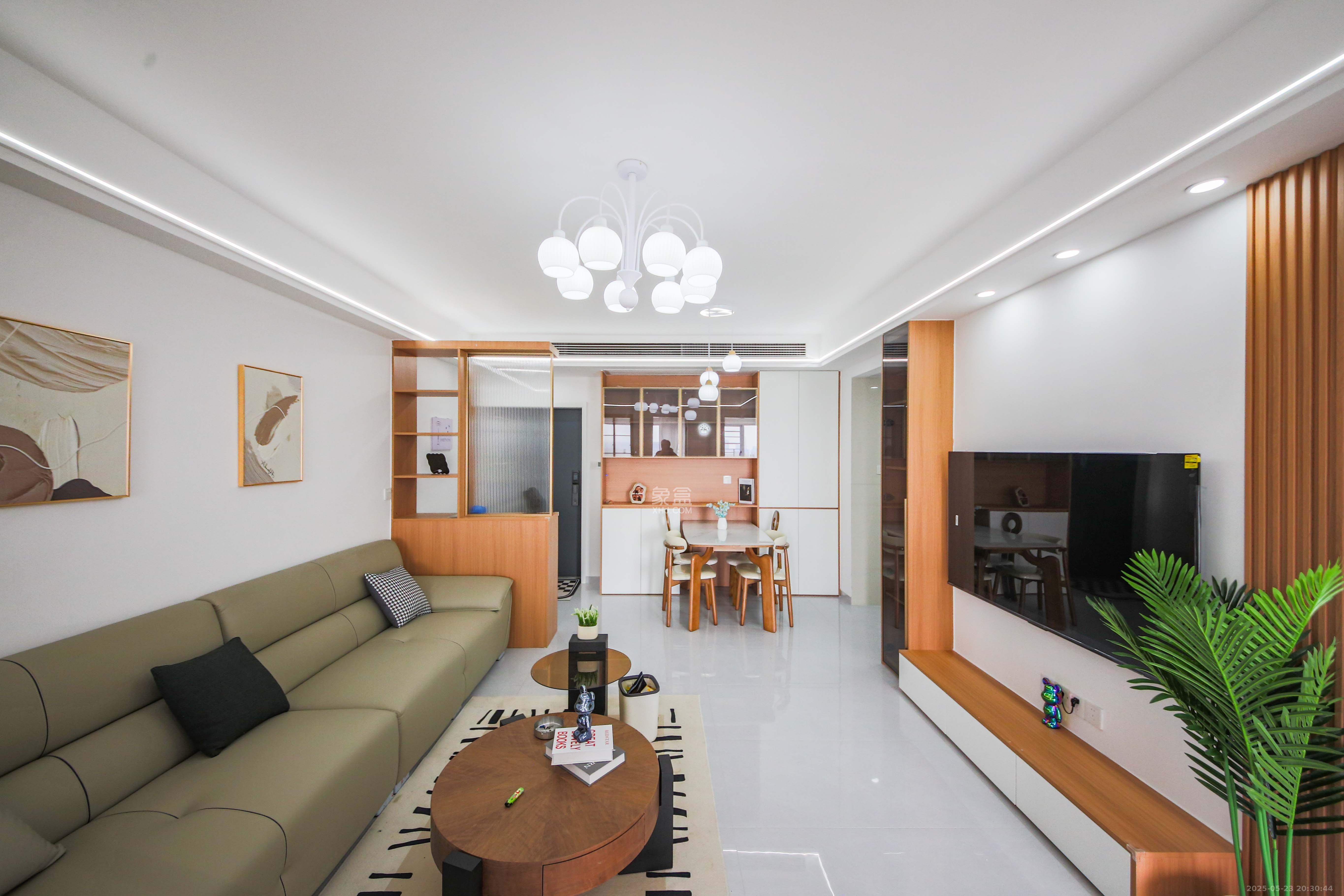 和庄 3室2厅1卫 79.8万 和庄 3室2厅1卫 79.8万客厅