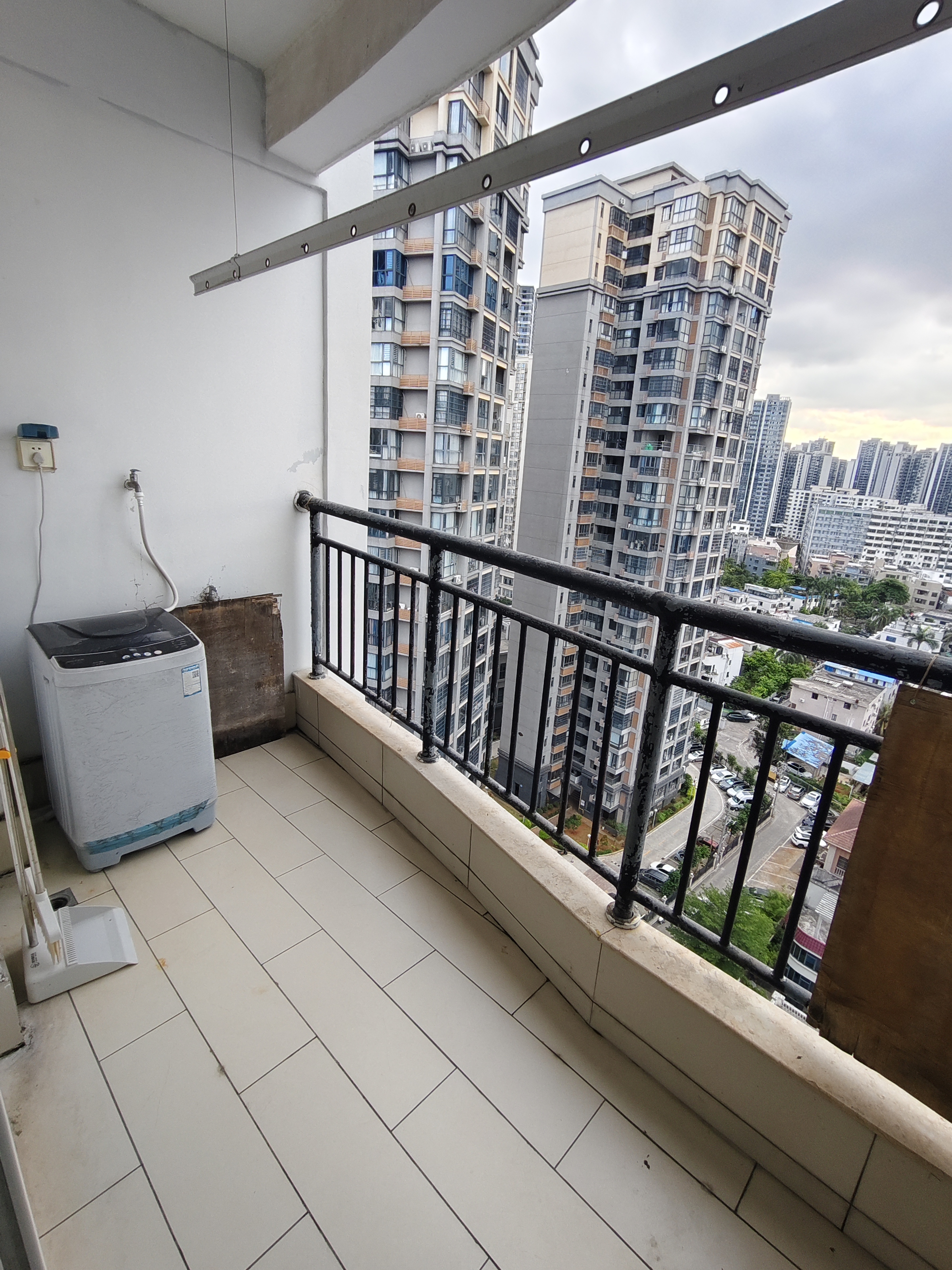 鸿禾温泉大厦  1室1厅1卫   1600.00元/月室内图