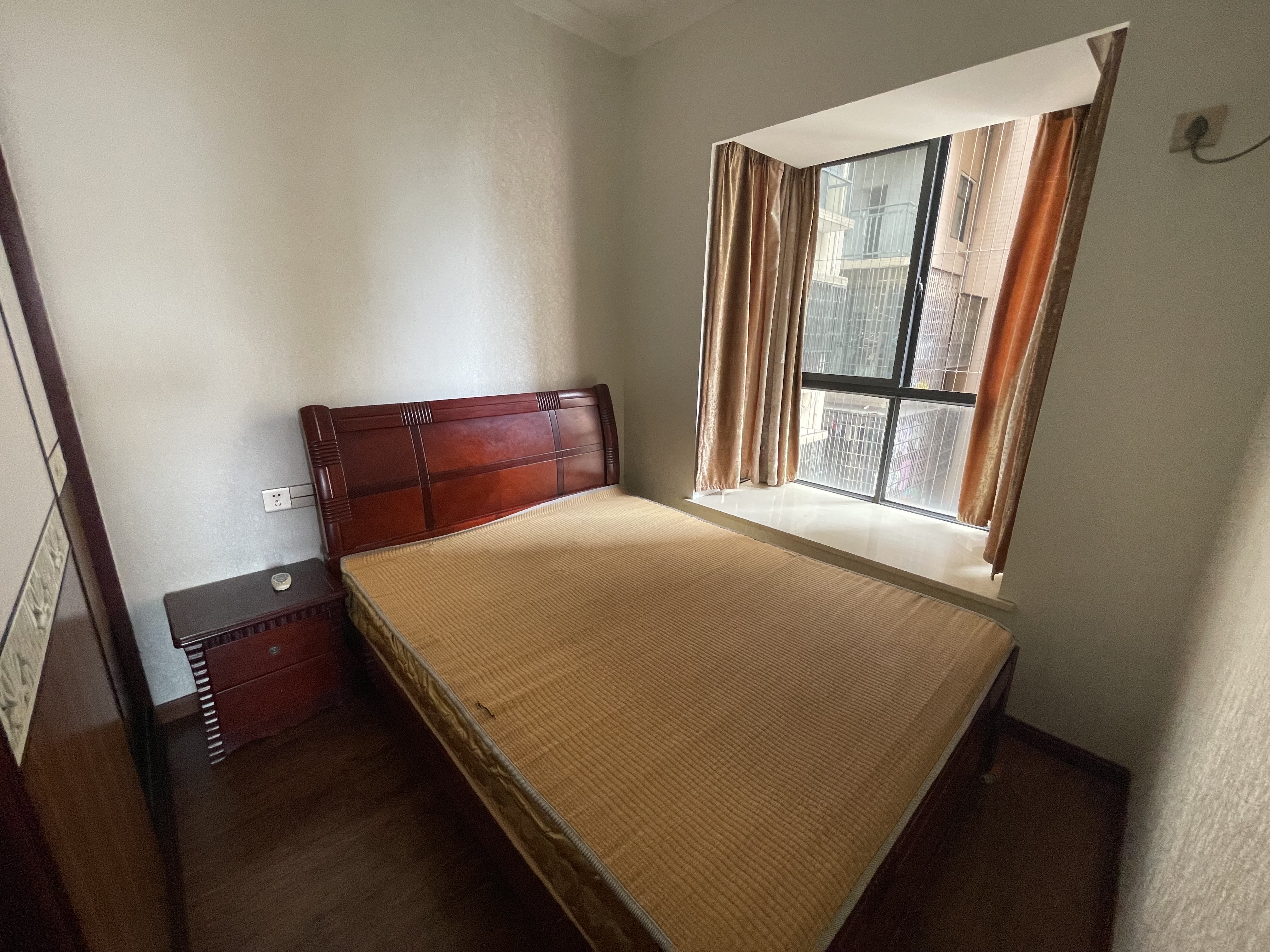 龙城金水丽都 2室1厅1卫 1800.0元/月 龙城金水丽都 2室1厅1卫 1800.0元/月室内图